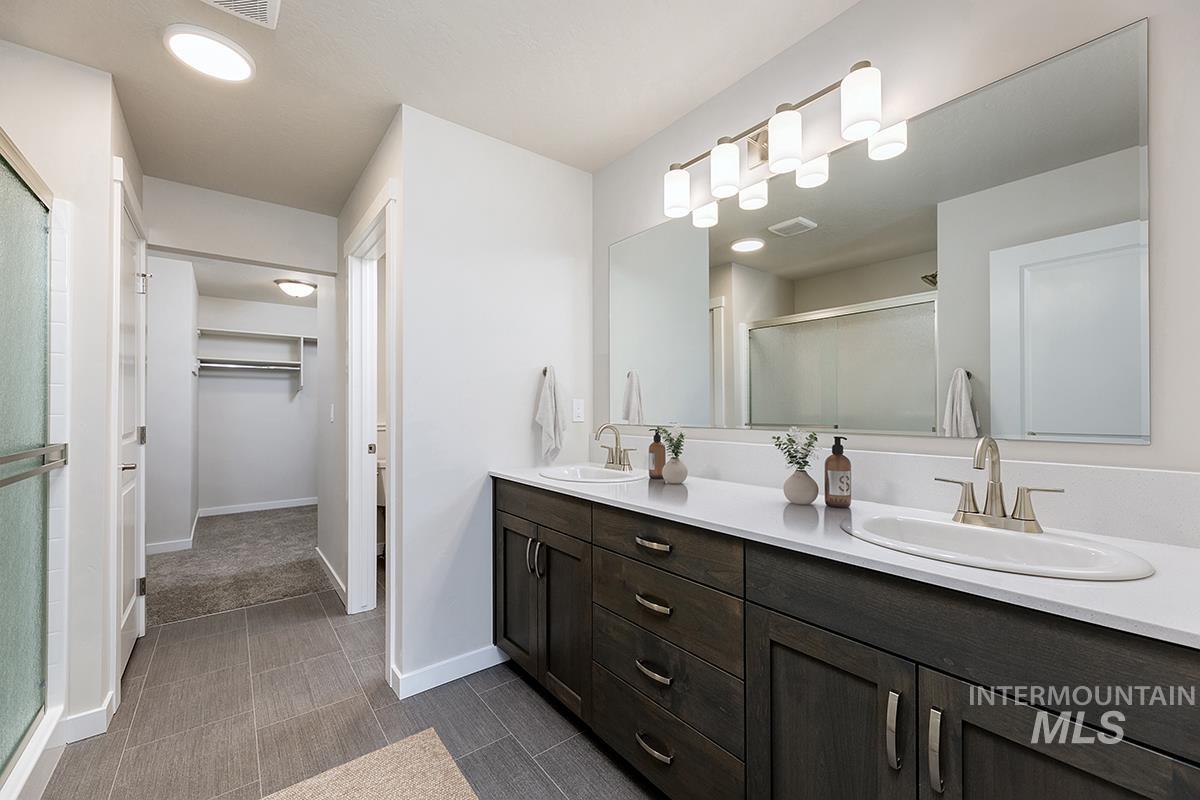 3469 E Cedarhurst Drive, Meridian, Idaho 83642, 3 Bedrooms, 2 Bathrooms, Residential For Sale, Price $487,000, 98977777