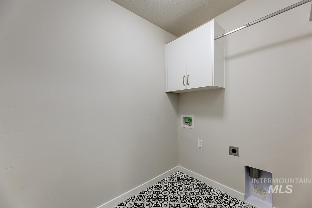 3469 E Cedarhurst Drive, Meridian, Idaho 83642, 3 Bedrooms, 2 Bathrooms, Residential For Sale, Price $487,000, 98977777