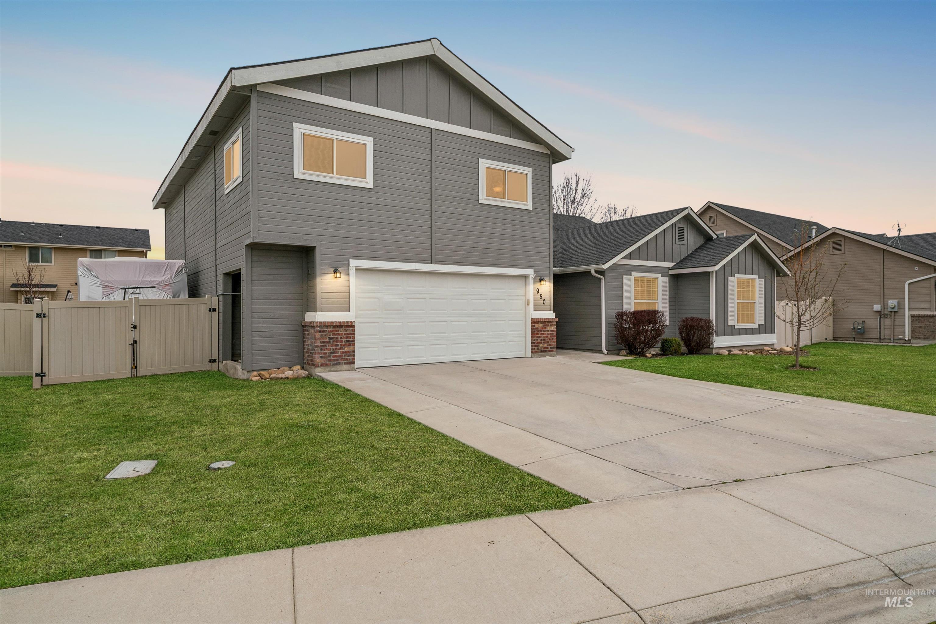 950 N Pine Brook Way, Star, Idaho 83669, 4 Bedrooms, 3 Bathrooms, Residential For Sale, Price $499,000, 98977780