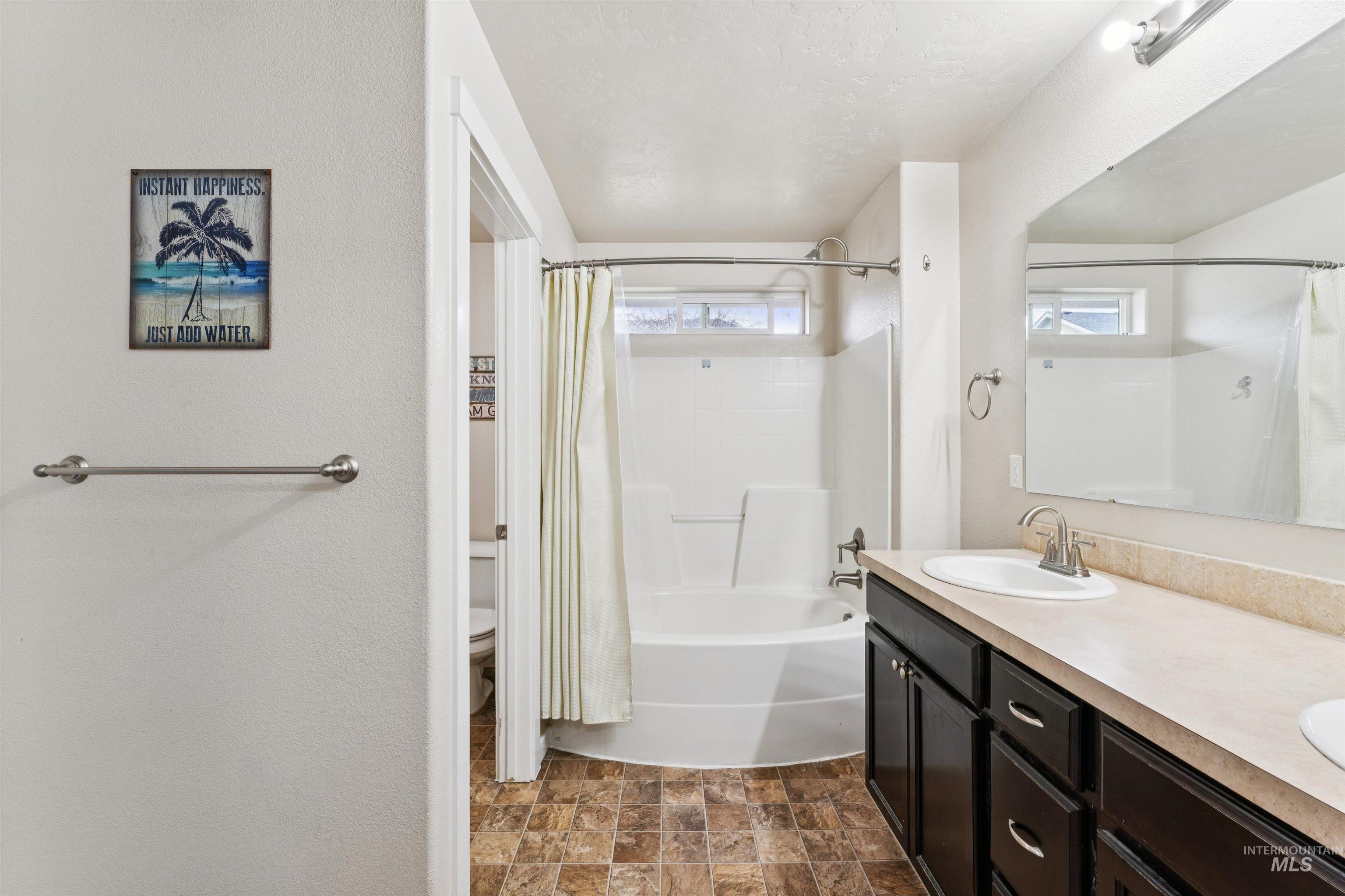 950 N Pine Brook Way, Star, Idaho 83669, 4 Bedrooms, 3 Bathrooms, Residential For Sale, Price $499,000, 98977780