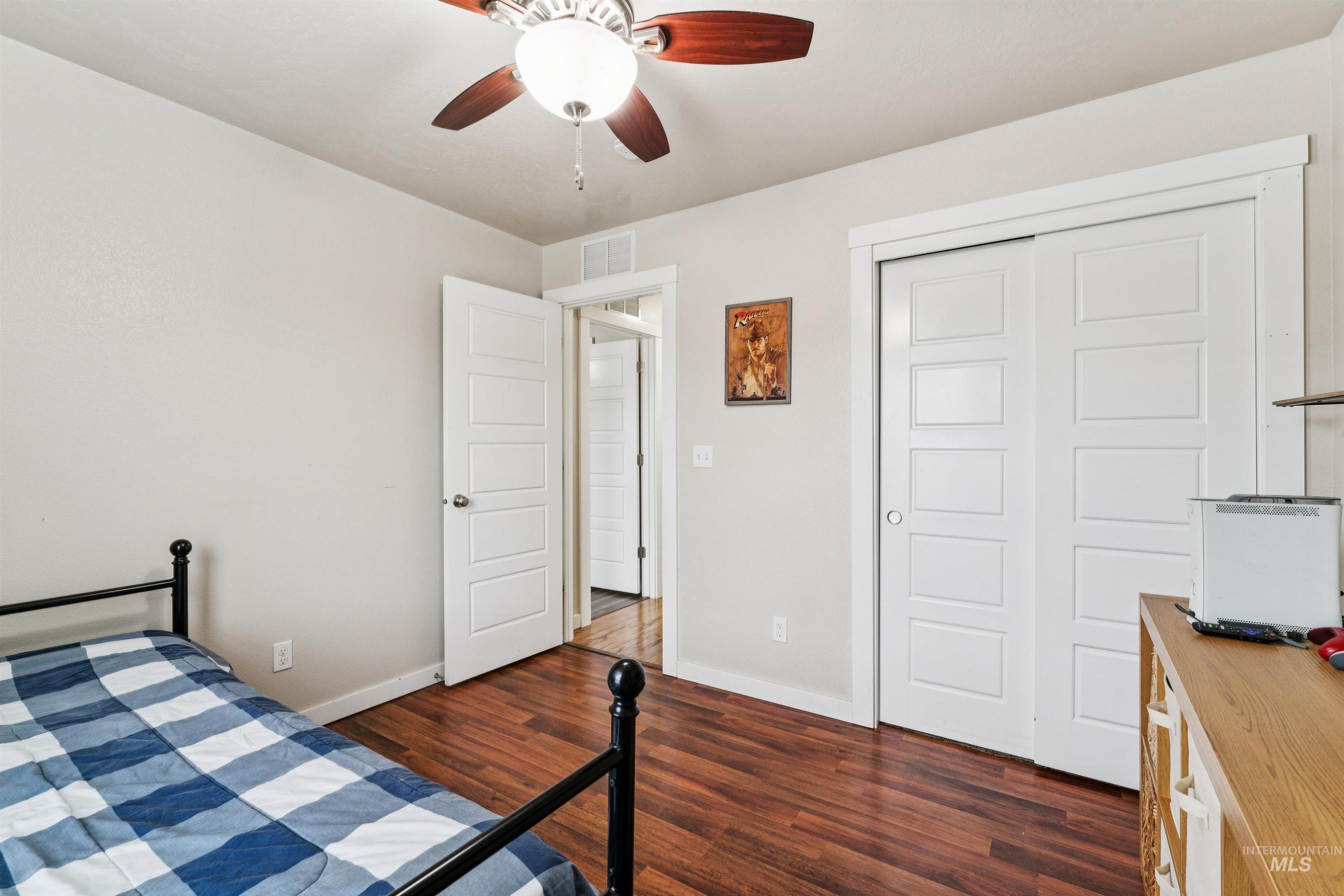 950 N Pine Brook Way, Star, Idaho 83669, 4 Bedrooms, 3 Bathrooms, Residential For Sale, Price $499,000, 98977780