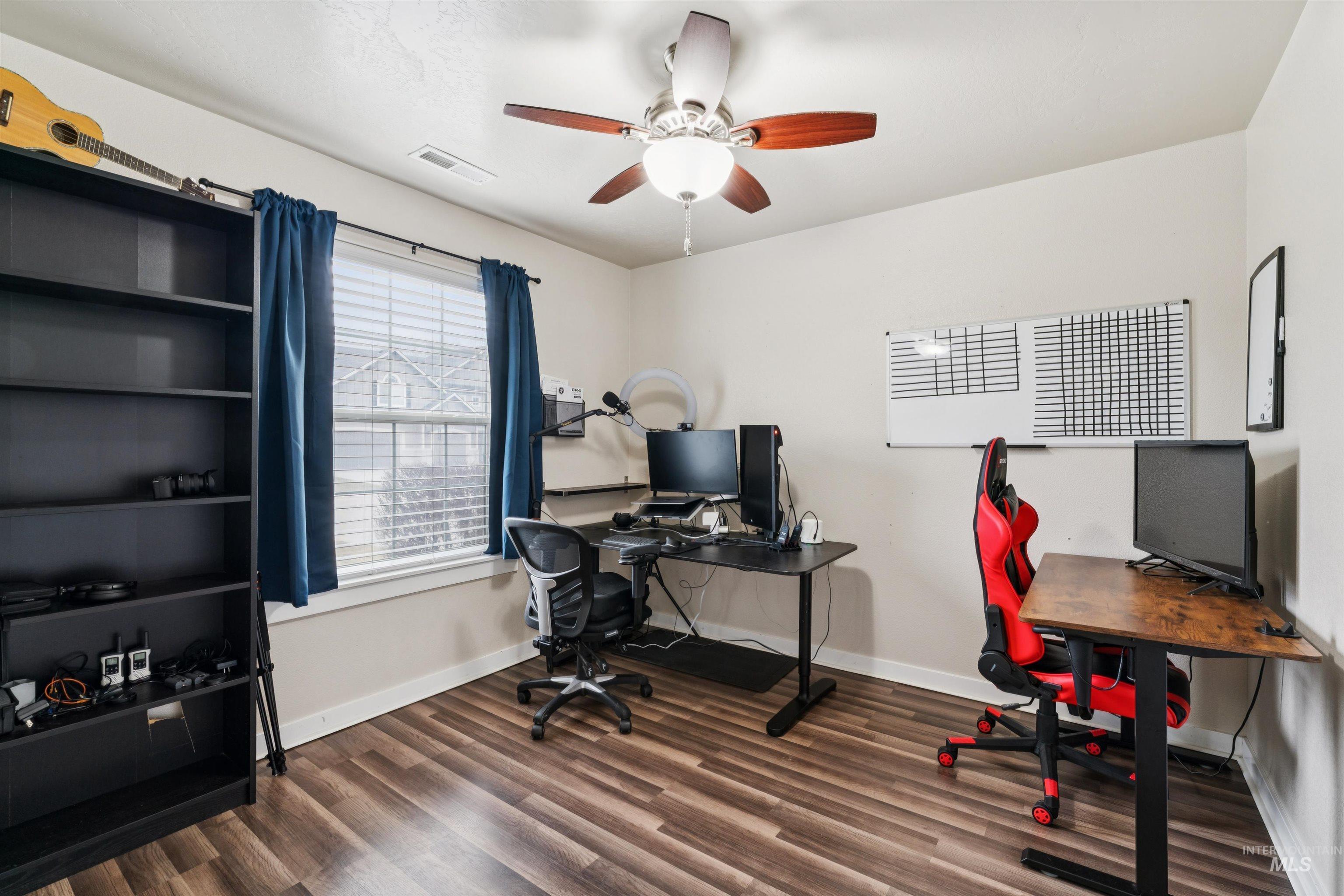 950 N Pine Brook Way, Star, Idaho 83669, 4 Bedrooms, 3 Bathrooms, Residential For Sale, Price $499,000, 98977780