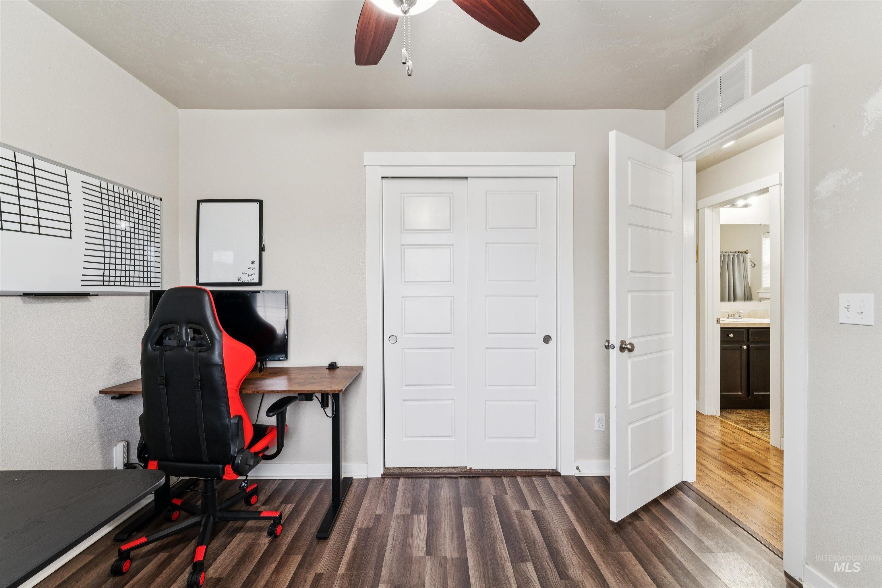 950 N Pine Brook Way, Star, Idaho 83669, 4 Bedrooms, 3 Bathrooms, Residential For Sale, Price $499,000, 98977780