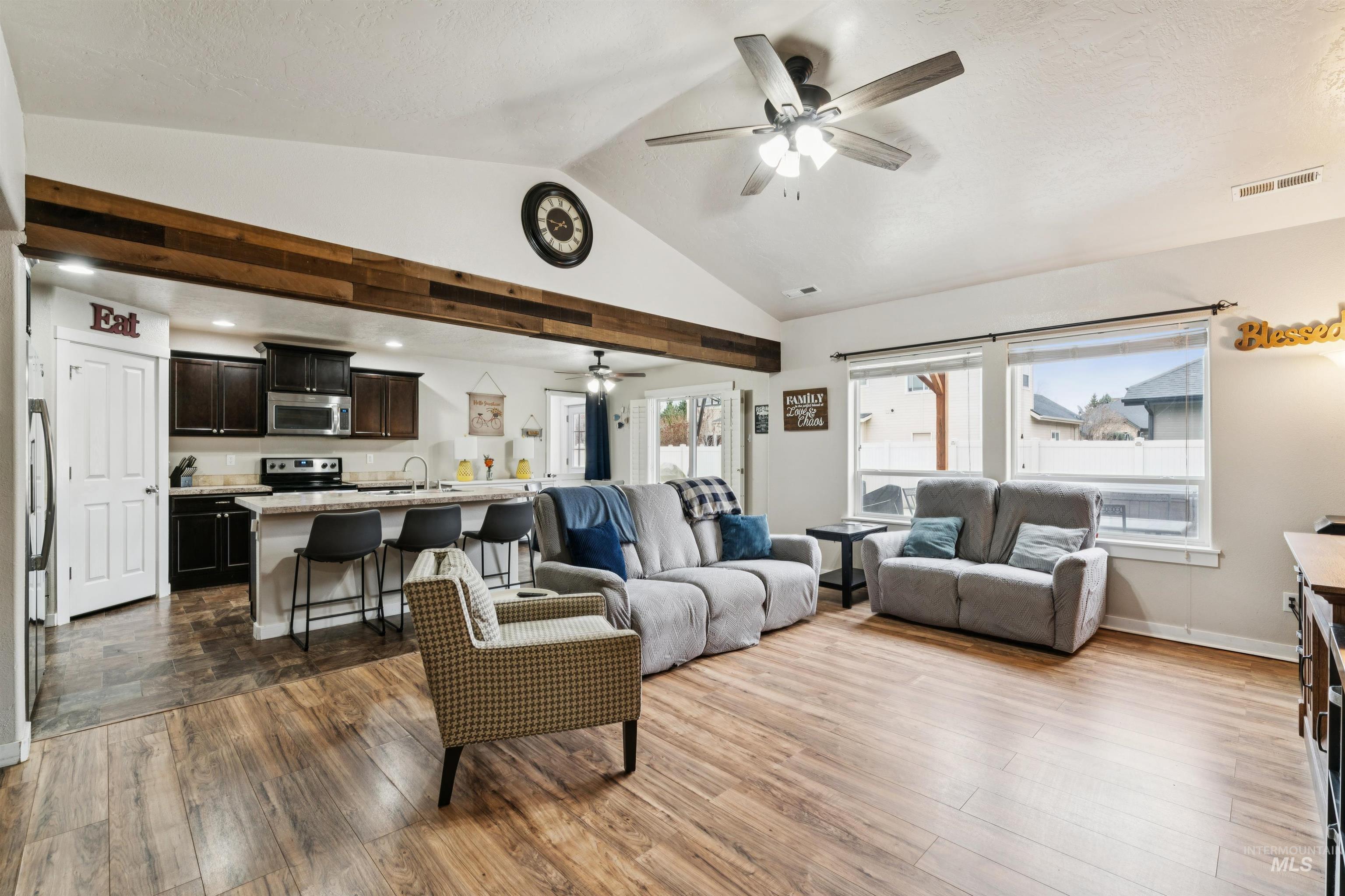 950 N Pine Brook Way, Star, Idaho 83669, 4 Bedrooms, 3 Bathrooms, Residential For Sale, Price $499,000, 98977780