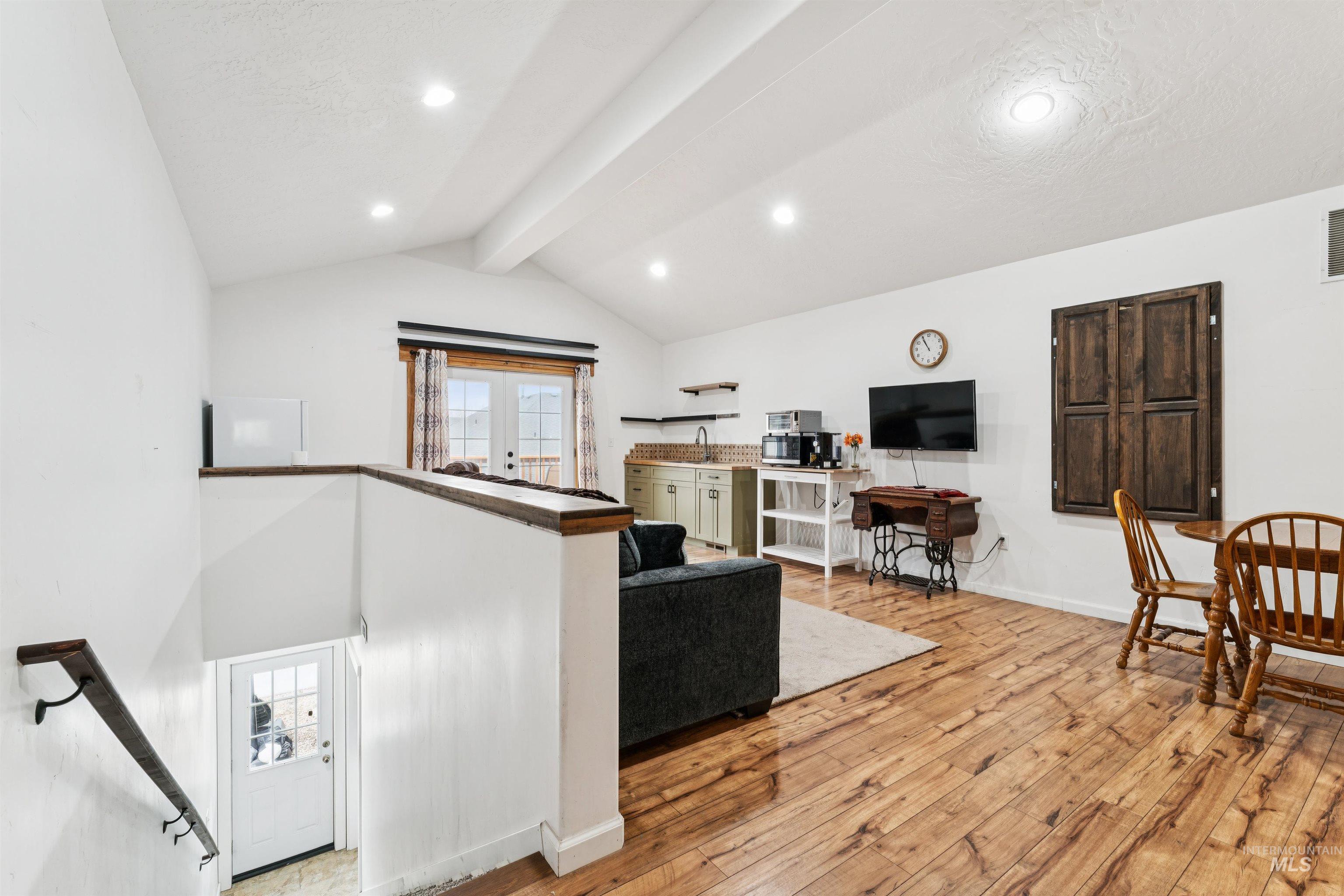 950 N Pine Brook Way, Star, Idaho 83669, 4 Bedrooms, 3 Bathrooms, Residential For Sale, Price $499,000, 98977780