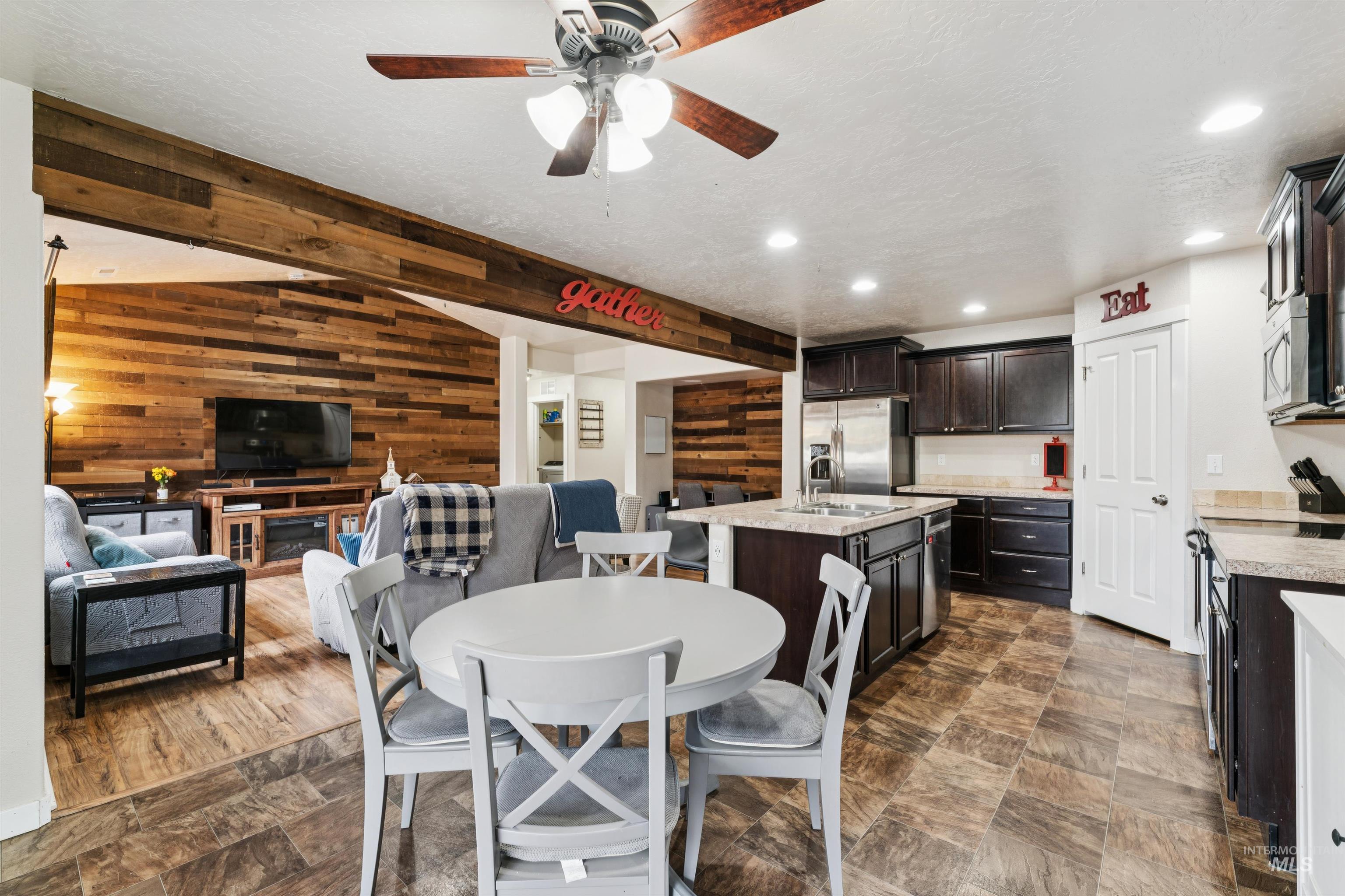 950 N Pine Brook Way, Star, Idaho 83669, 4 Bedrooms, 3 Bathrooms, Residential For Sale, Price $499,000, 98977780