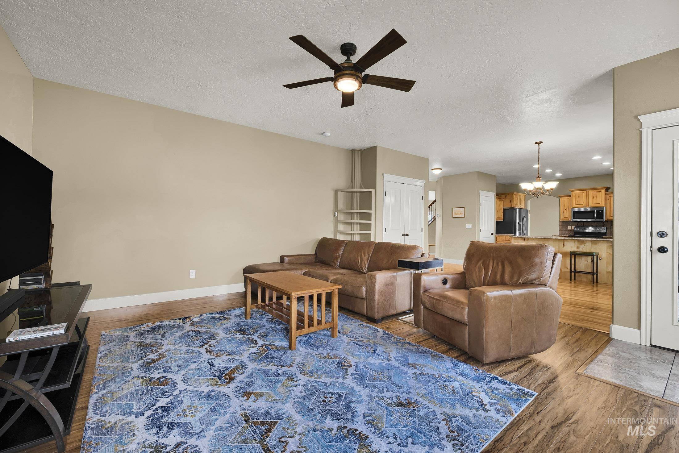 4121 N Frandon Ave, Meridian, Idaho 83646, 5 Bedrooms, 2.5 Bathrooms, Residential For Sale, Price $724,900, 98977781