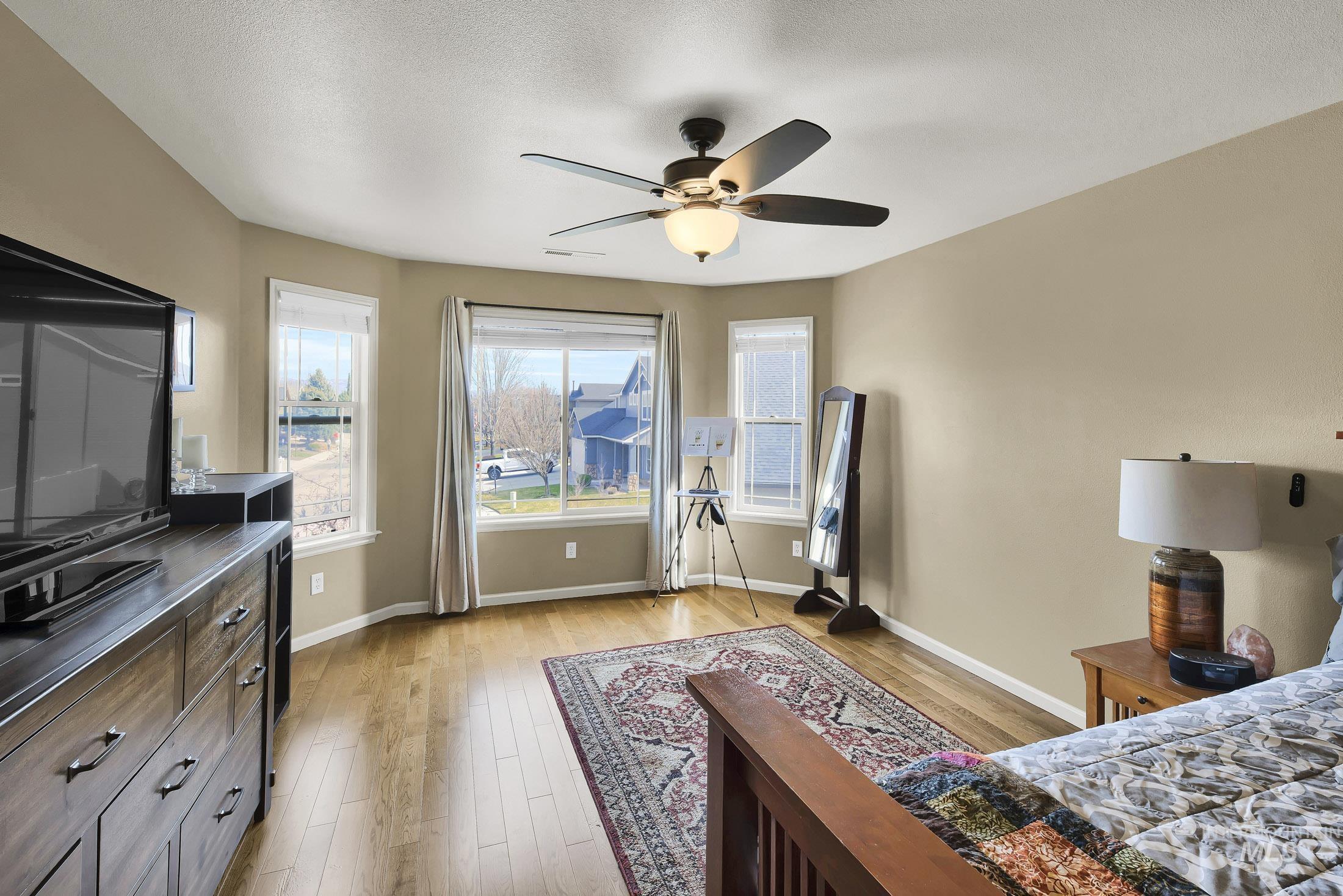 4121 N Frandon Ave, Meridian, Idaho 83646, 5 Bedrooms, 2.5 Bathrooms, Residential For Sale, Price $724,900, 98977781