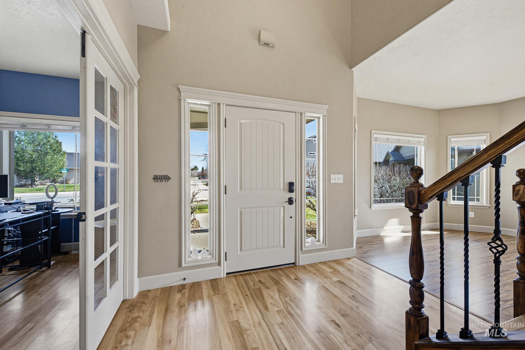 4121 N Frandon Ave, Meridian, Idaho 83646, 5 Bedrooms, 2.5 Bathrooms, Residential For Sale, Price $724,900, 98977781