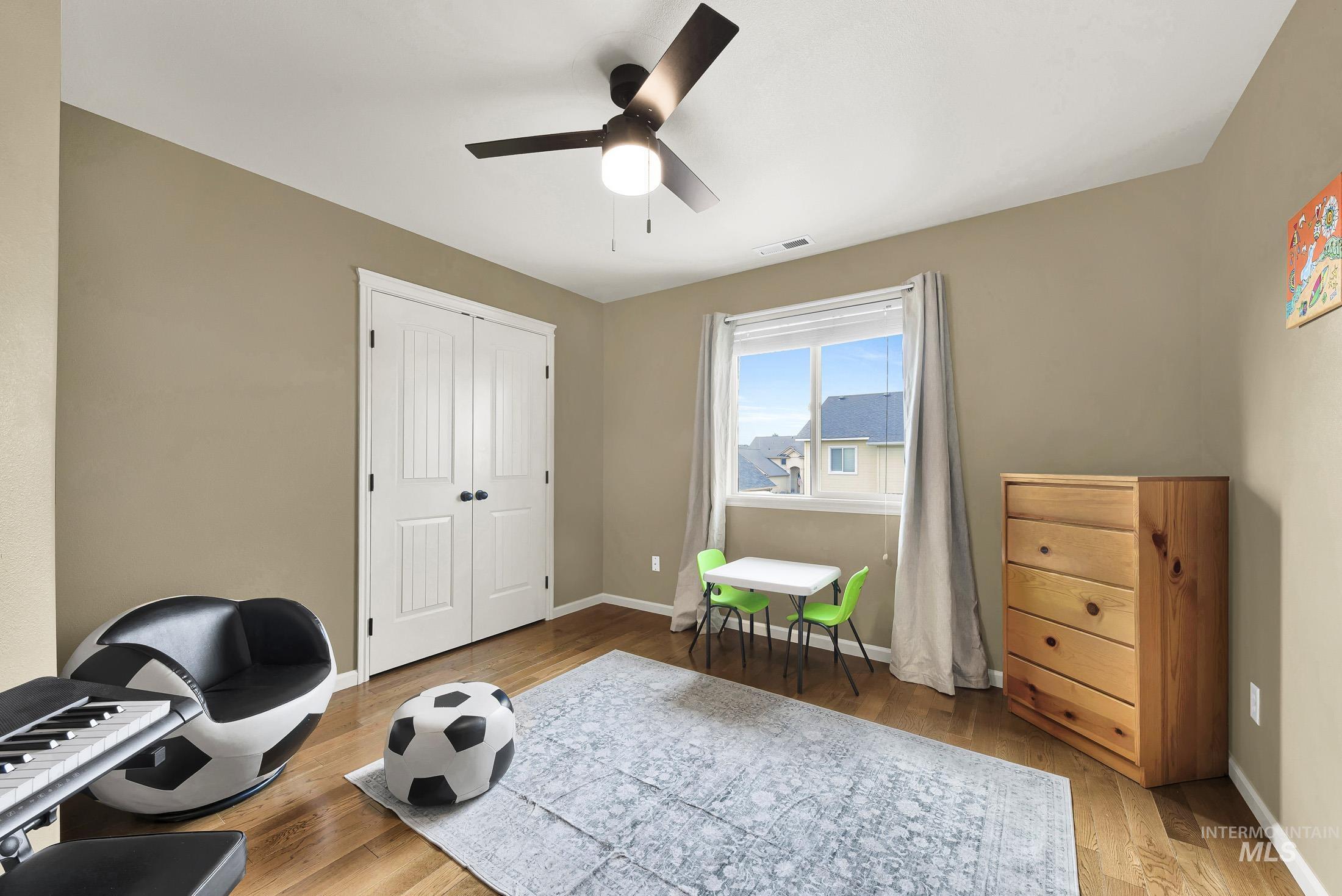 4121 N Frandon Ave, Meridian, Idaho 83646, 5 Bedrooms, 2.5 Bathrooms, Residential For Sale, Price $724,900, 98977781