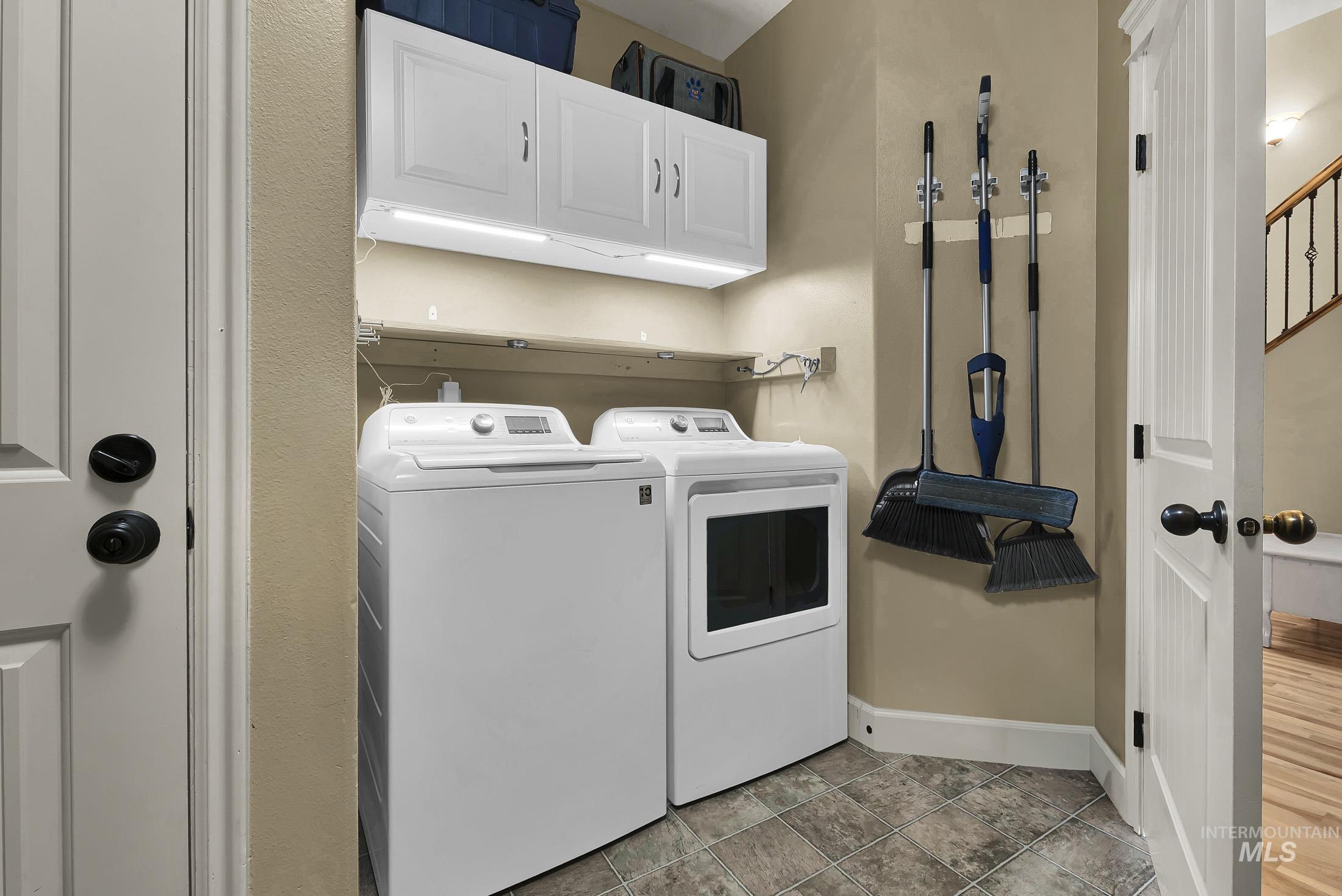 4121 N Frandon Ave, Meridian, Idaho 83646, 5 Bedrooms, 2.5 Bathrooms, Residential For Sale, Price $724,900, 98977781