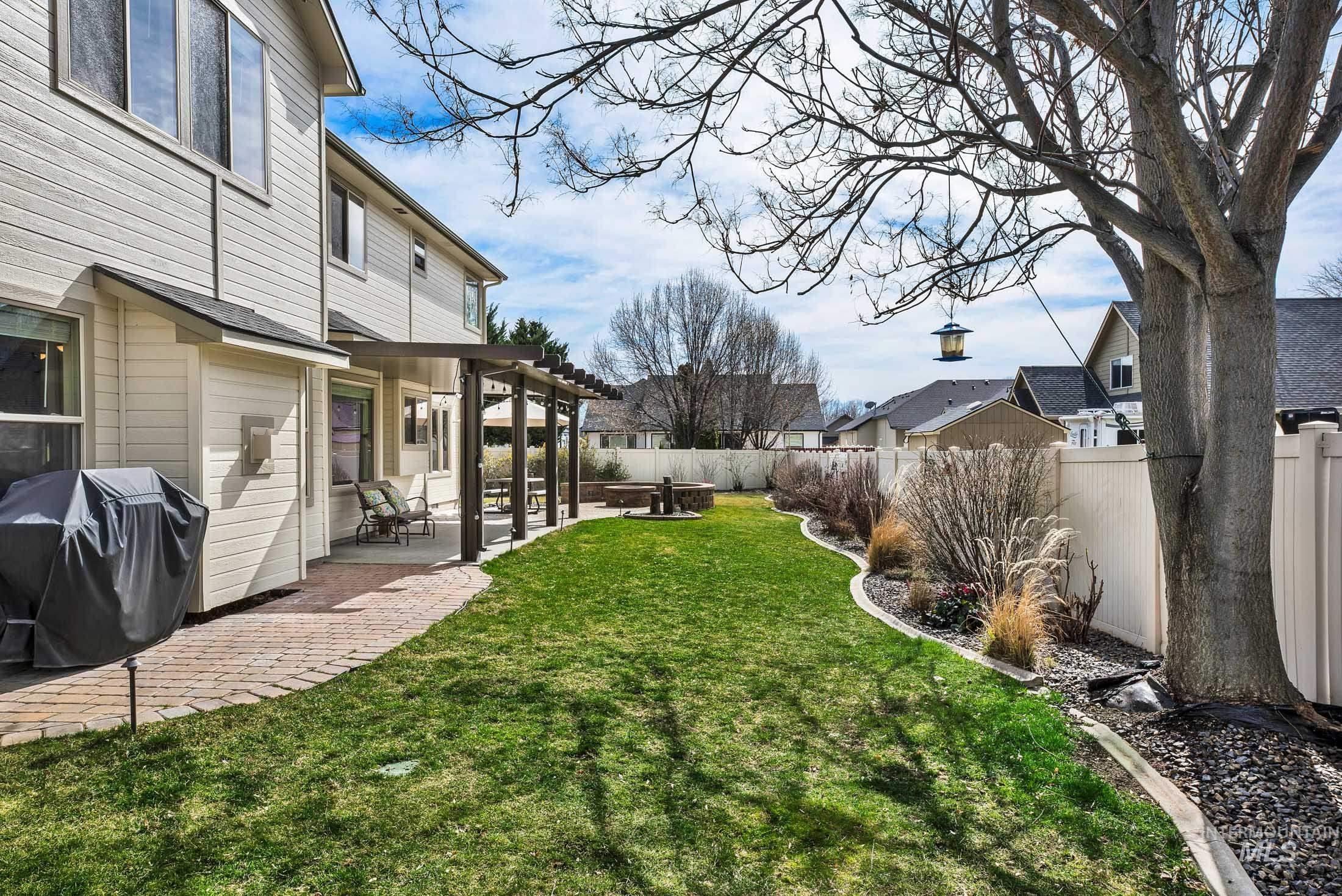 4121 N Frandon Ave, Meridian, Idaho 83646, 5 Bedrooms, 2.5 Bathrooms, Residential For Sale, Price $724,900, 98977781