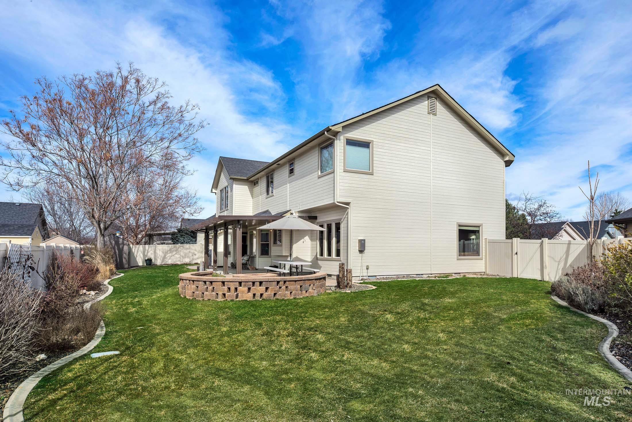 4121 N Frandon Ave, Meridian, Idaho 83646, 5 Bedrooms, 2.5 Bathrooms, Residential For Sale, Price $724,900, 98977781