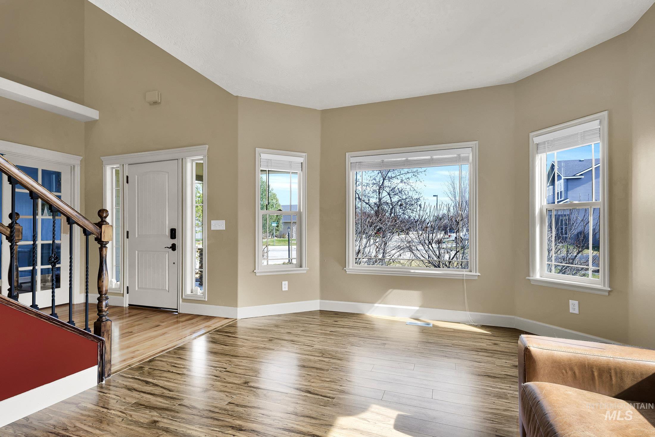 4121 N Frandon Ave, Meridian, Idaho 83646, 5 Bedrooms, 2.5 Bathrooms, Residential For Sale, Price $724,900, 98977781