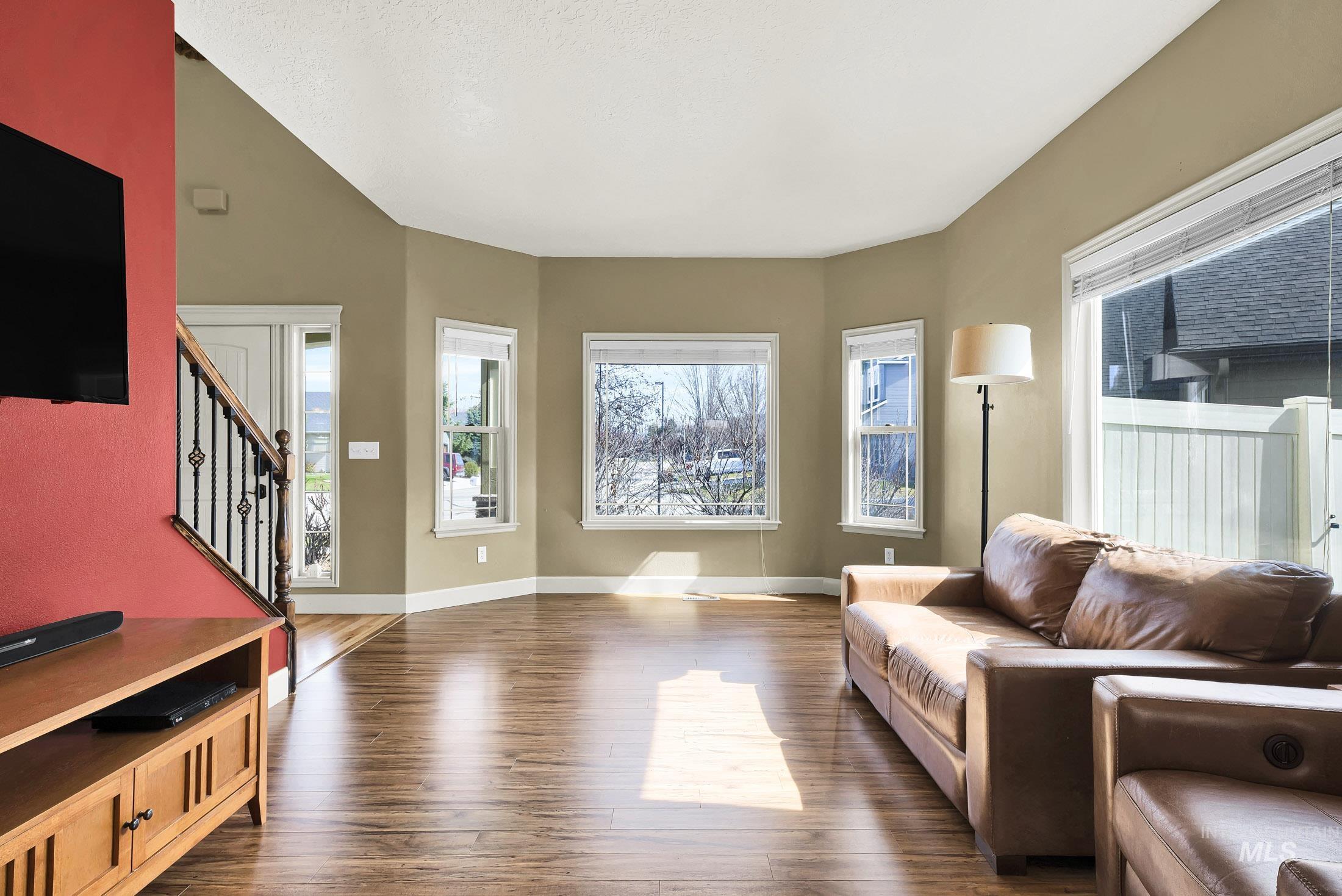 4121 N Frandon Ave, Meridian, Idaho 83646, 5 Bedrooms, 2.5 Bathrooms, Residential For Sale, Price $724,900, 98977781