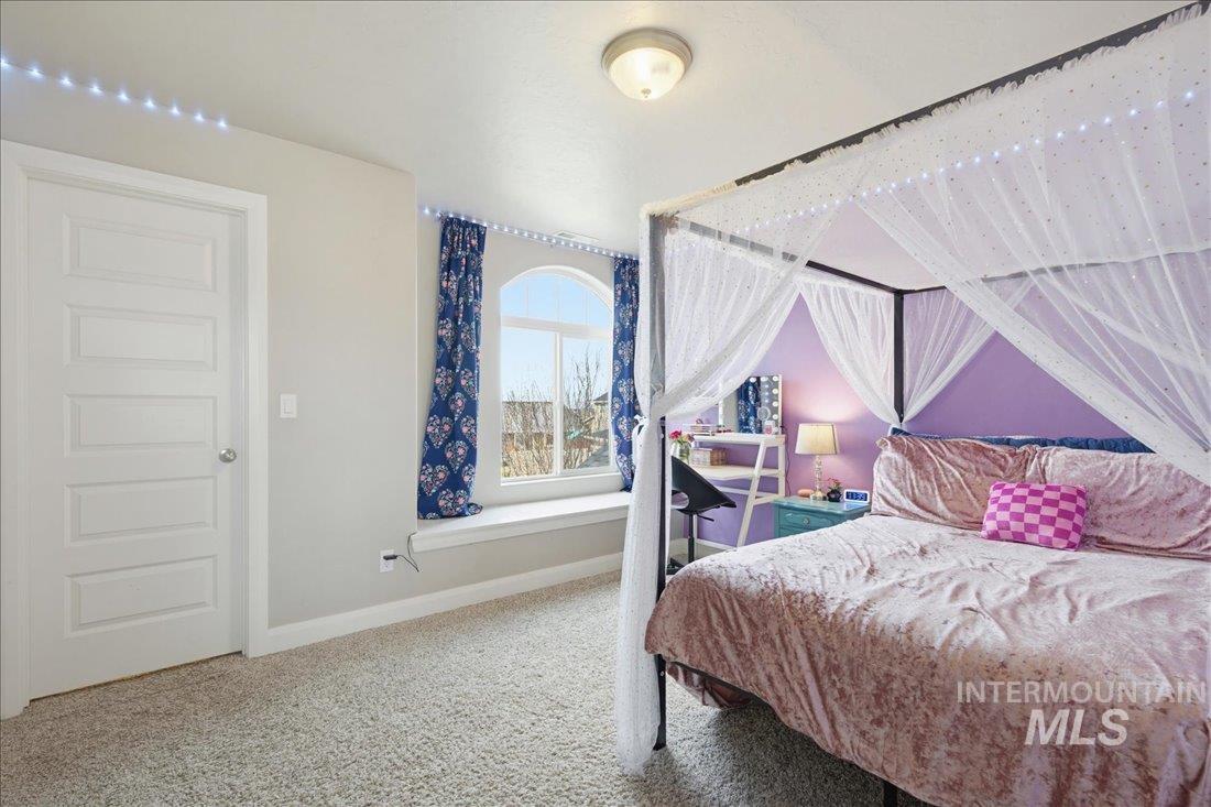 5898 W Bracken Ct, Eagle, Idaho 83616, 5 Bedrooms, 2.5 Bathrooms, Residential For Sale, Price $719,000,MLS 98977782