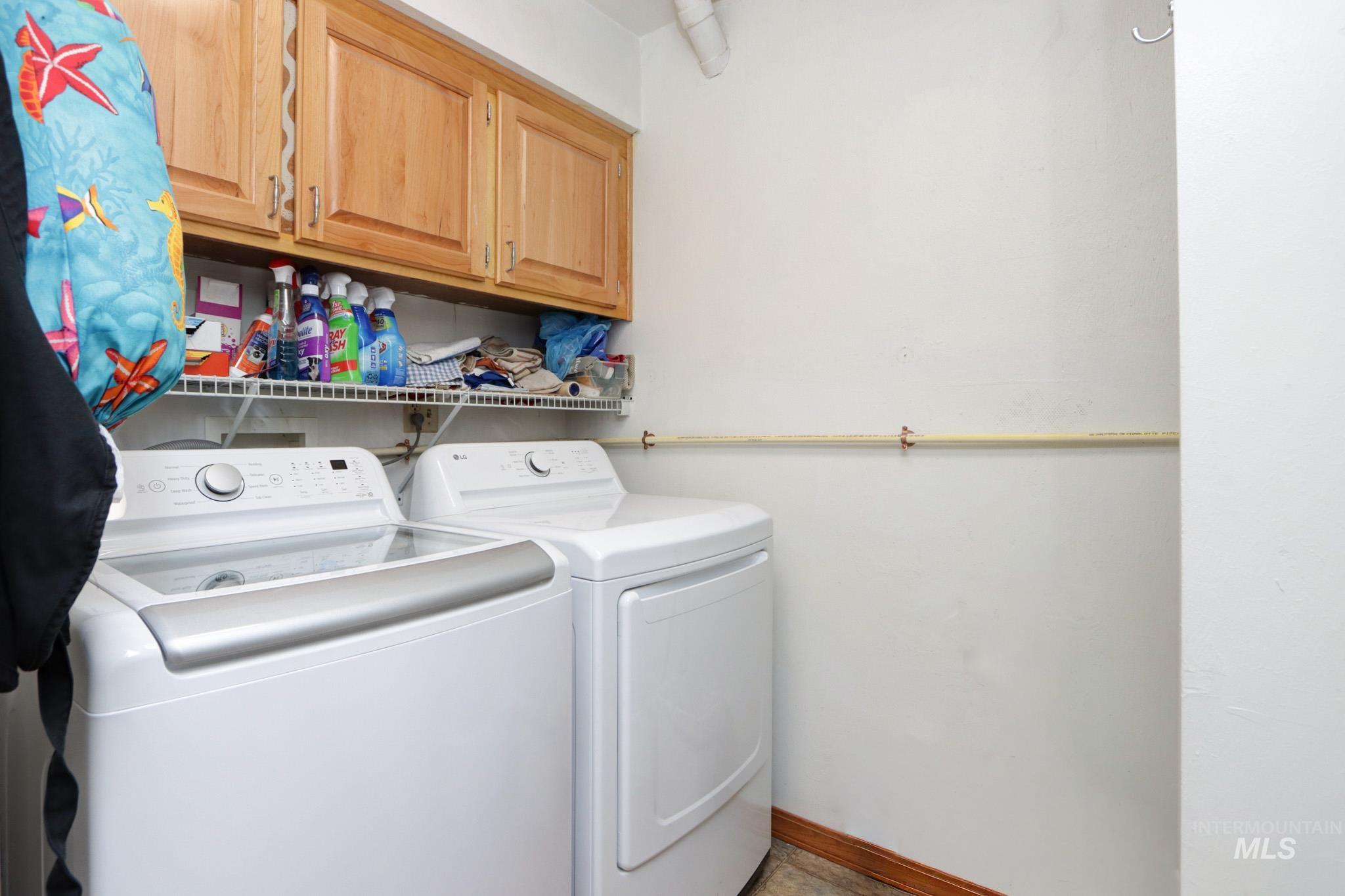 1424 Mill Rd, Emmett, Idaho 83617, 3 Bedrooms, 1 Bathroom, Residential For Sale, Price $430,000,MLS 98977783