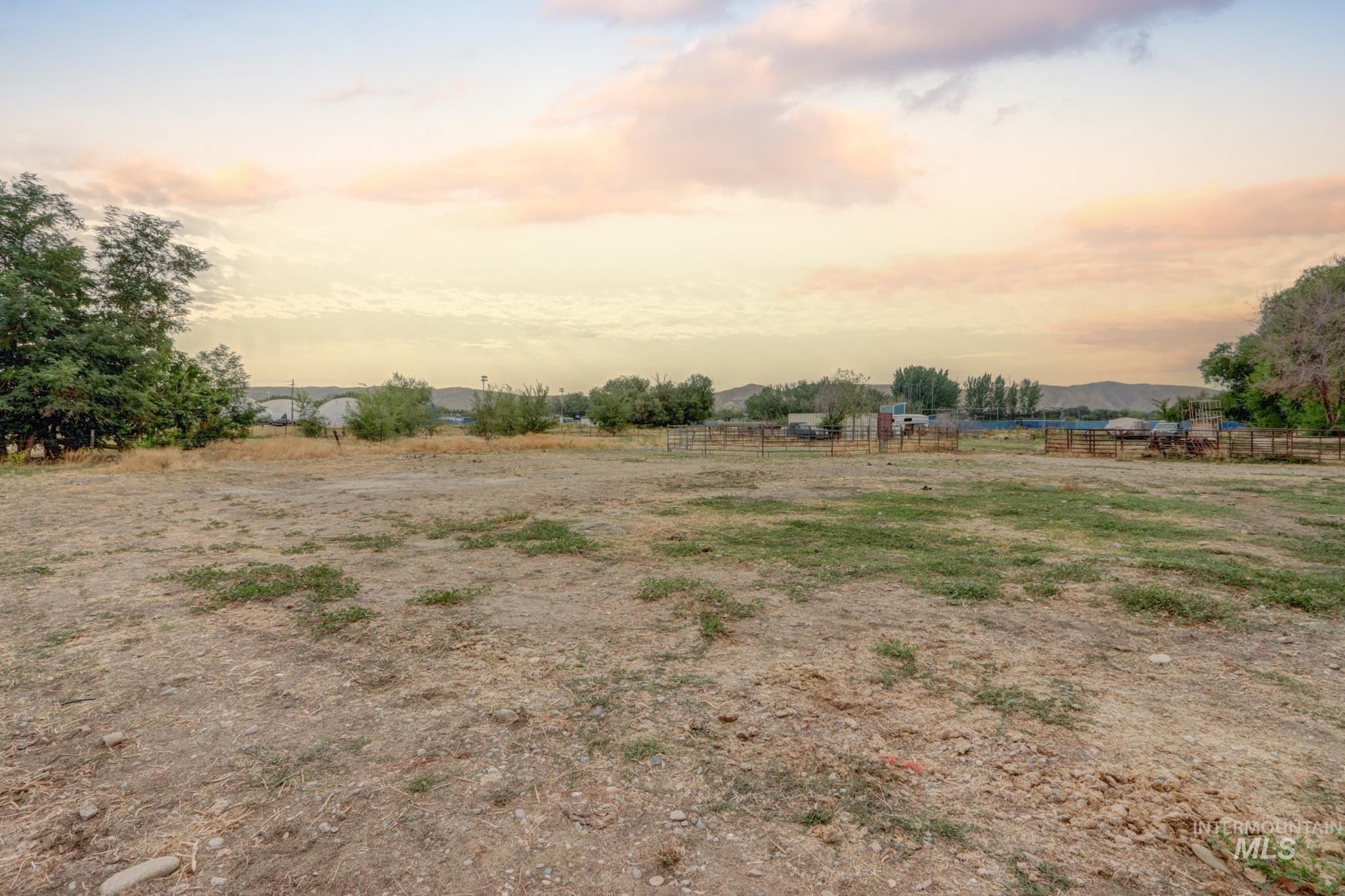 1424 Mill Rd, Emmett, Idaho 83617, 3 Bedrooms, 1 Bathroom, Residential For Sale, Price $430,000,MLS 98977783