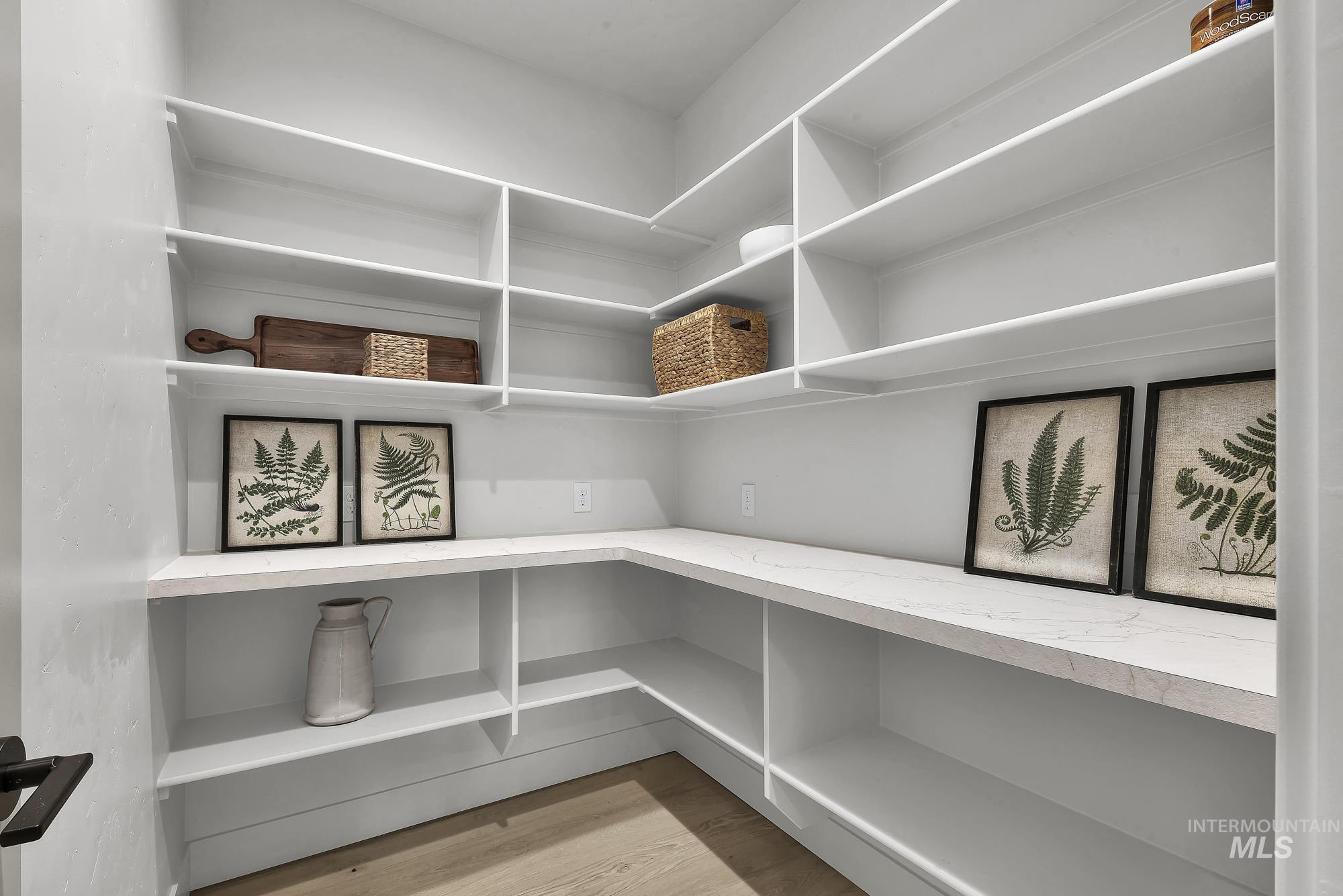 3170 Grandview Ln, Emmett, Idaho 83617, 4 Bedrooms, 3 Bathrooms, Residential For Sale, Price $935,000, 98977784