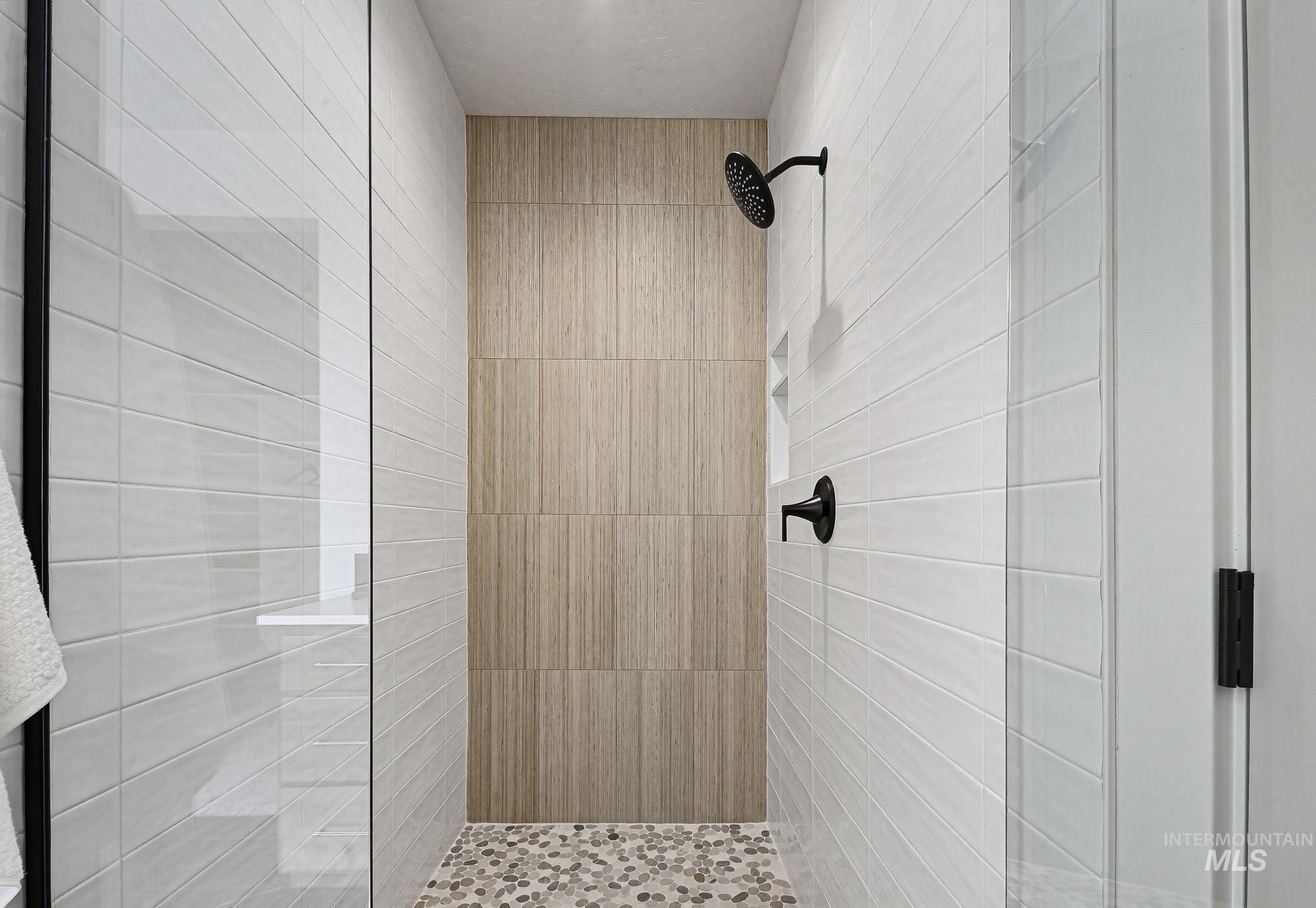 3170 Grandview Ln, Emmett, Idaho 83617, 4 Bedrooms, 3 Bathrooms, Residential For Sale, Price $935,000, 98977784