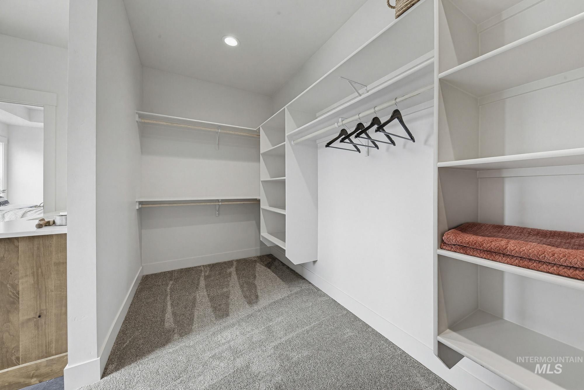 3170 Grandview Ln, Emmett, Idaho 83617, 4 Bedrooms, 3 Bathrooms, Residential For Sale, Price $935,000, 98977784