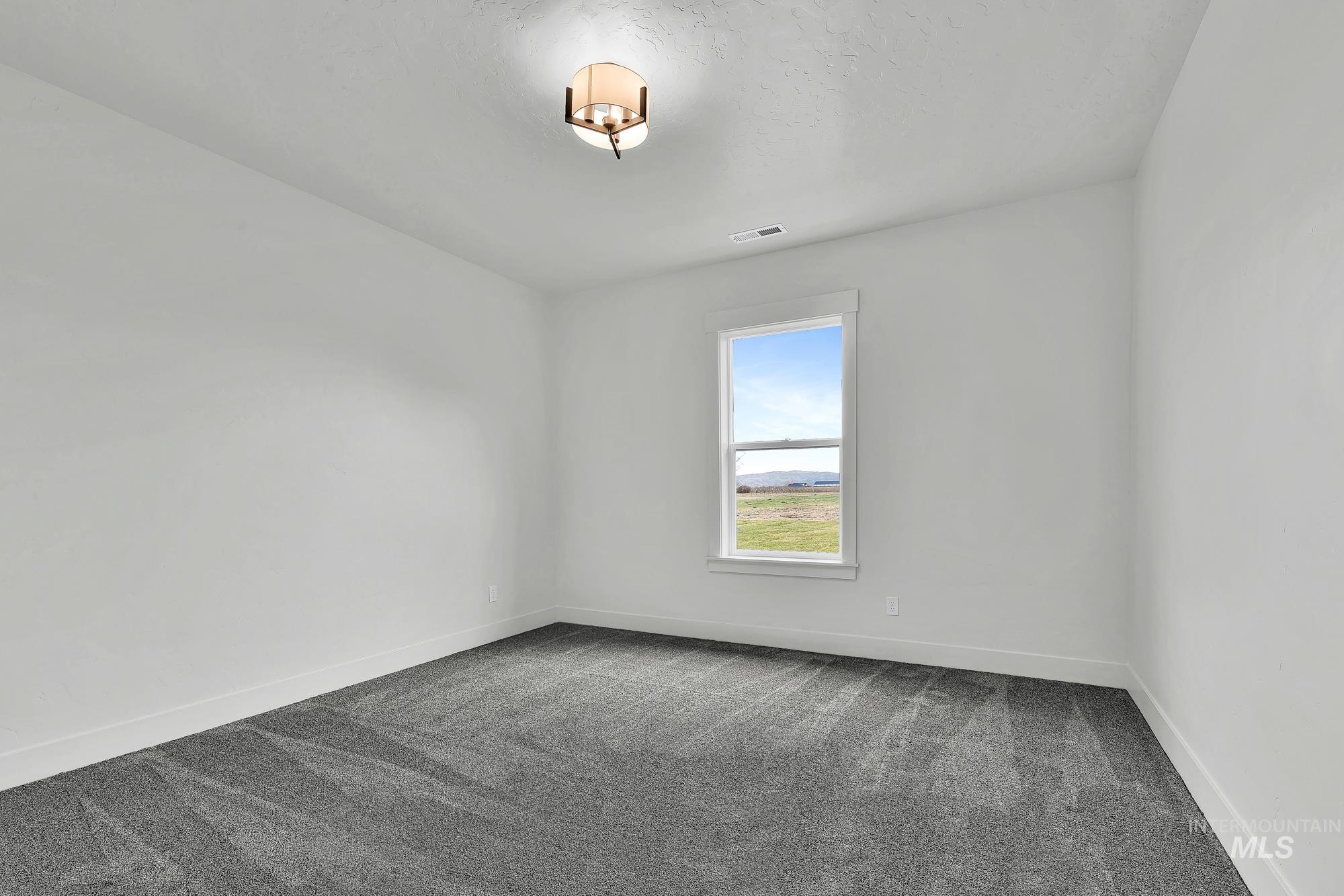 3170 Grandview Ln, Emmett, Idaho 83617, 4 Bedrooms, 3 Bathrooms, Residential For Sale, Price $935,000, 98977784