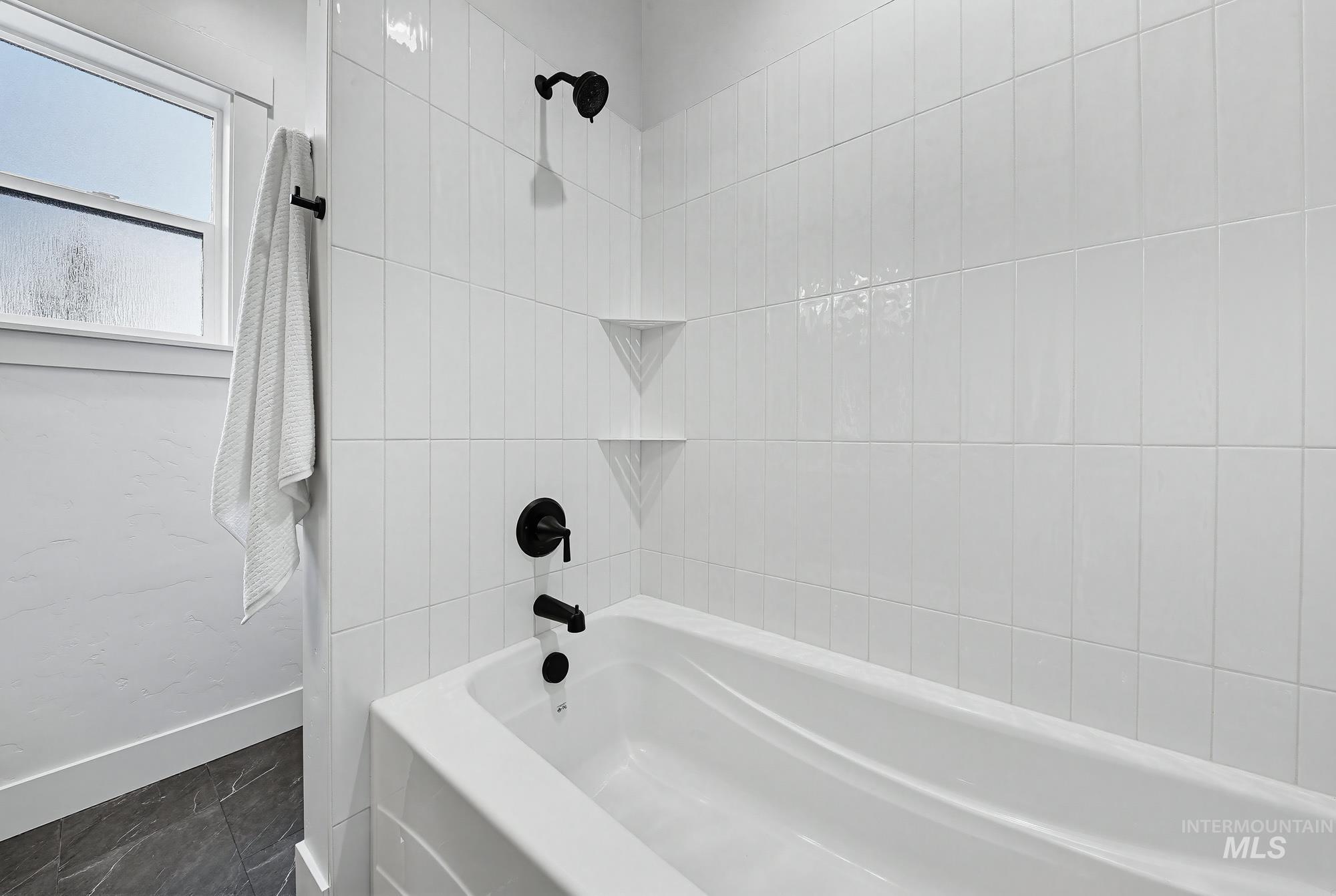 3170 Grandview Ln, Emmett, Idaho 83617, 4 Bedrooms, 3 Bathrooms, Residential For Sale, Price $935,000, 98977784