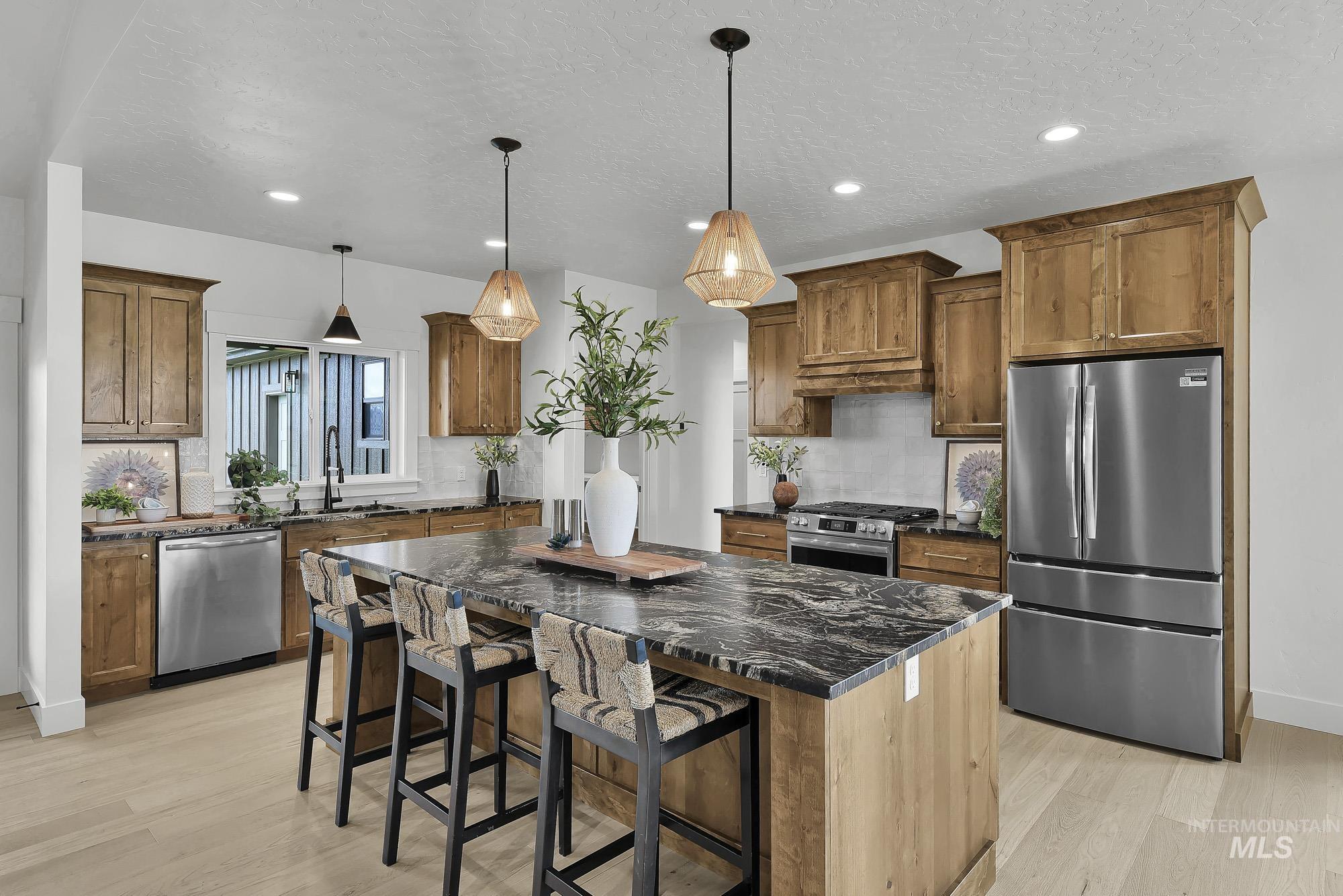 3170 Grandview Ln, Emmett, Idaho 83617, 4 Bedrooms, 3 Bathrooms, Residential For Sale, Price $935,000, 98977784