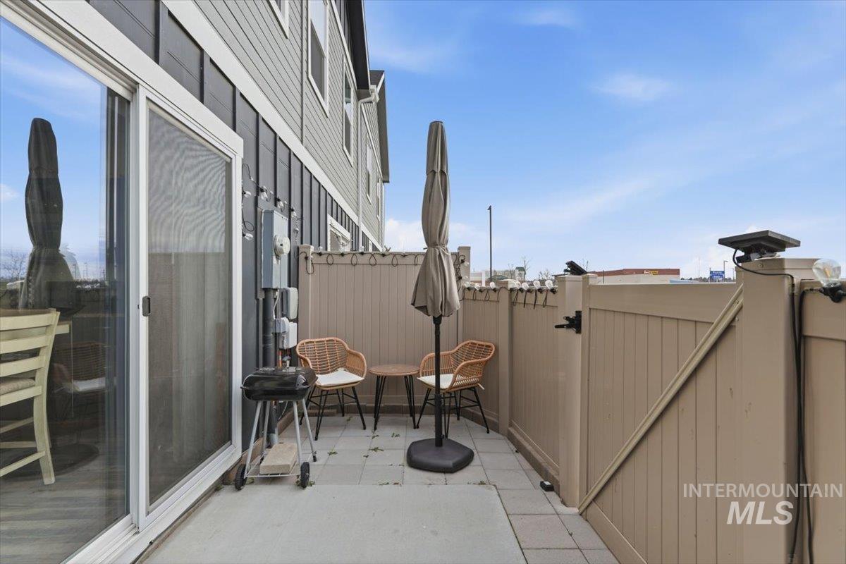 6030 S Jessenia, Boise, Idaho 83709, 2 Bedrooms, 2.5 Bathrooms, Residential For Sale, Price $325,990, 98977786