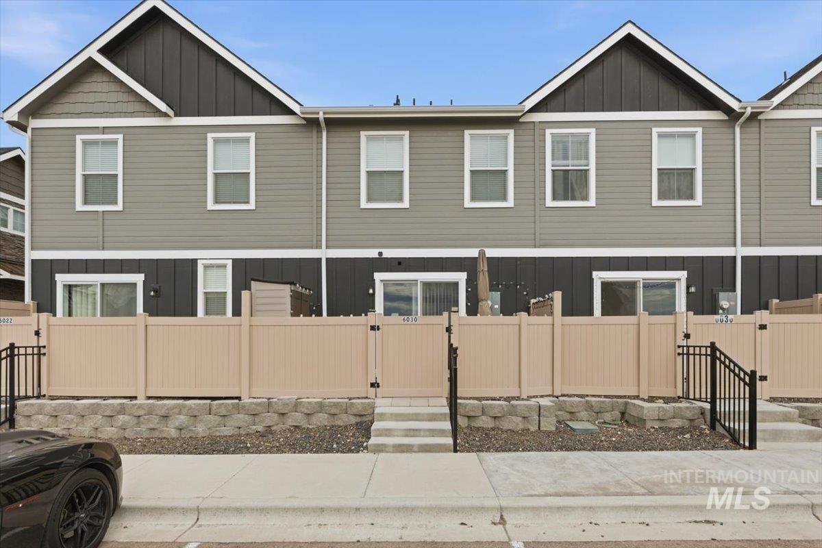 6030 S Jessenia, Boise, Idaho 83709, 2 Bedrooms, 2.5 Bathrooms, Residential For Sale, Price $325,990, 98977786