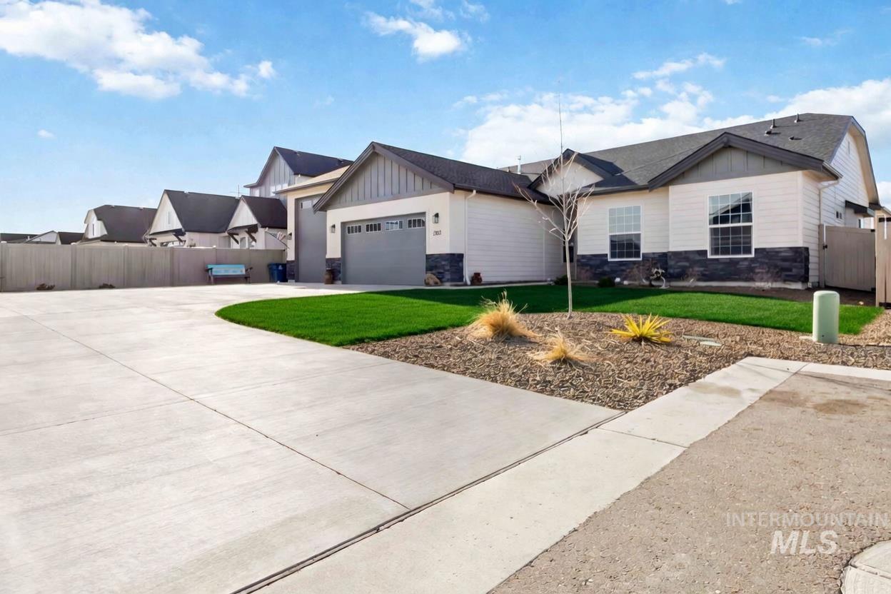 2103 W Egret, Nampa, Idaho 83686, 4 Bedrooms, 2 Bathrooms, Residential For Sale, Price $628,900,MLS 98977790