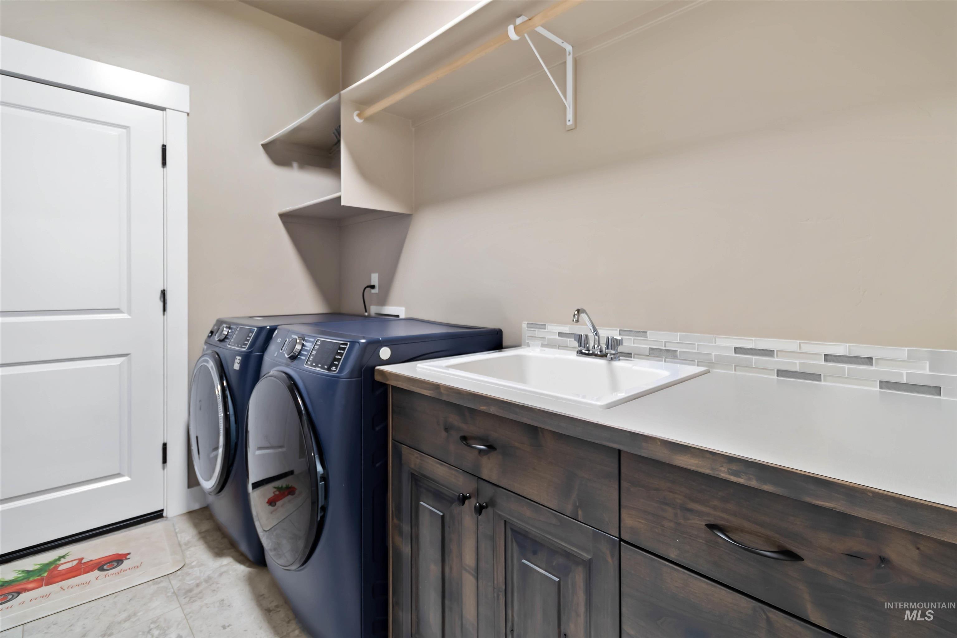 2103 W Egret, Nampa, Idaho 83686, 4 Bedrooms, 2 Bathrooms, Residential For Sale, Price $628,900,MLS 98977790