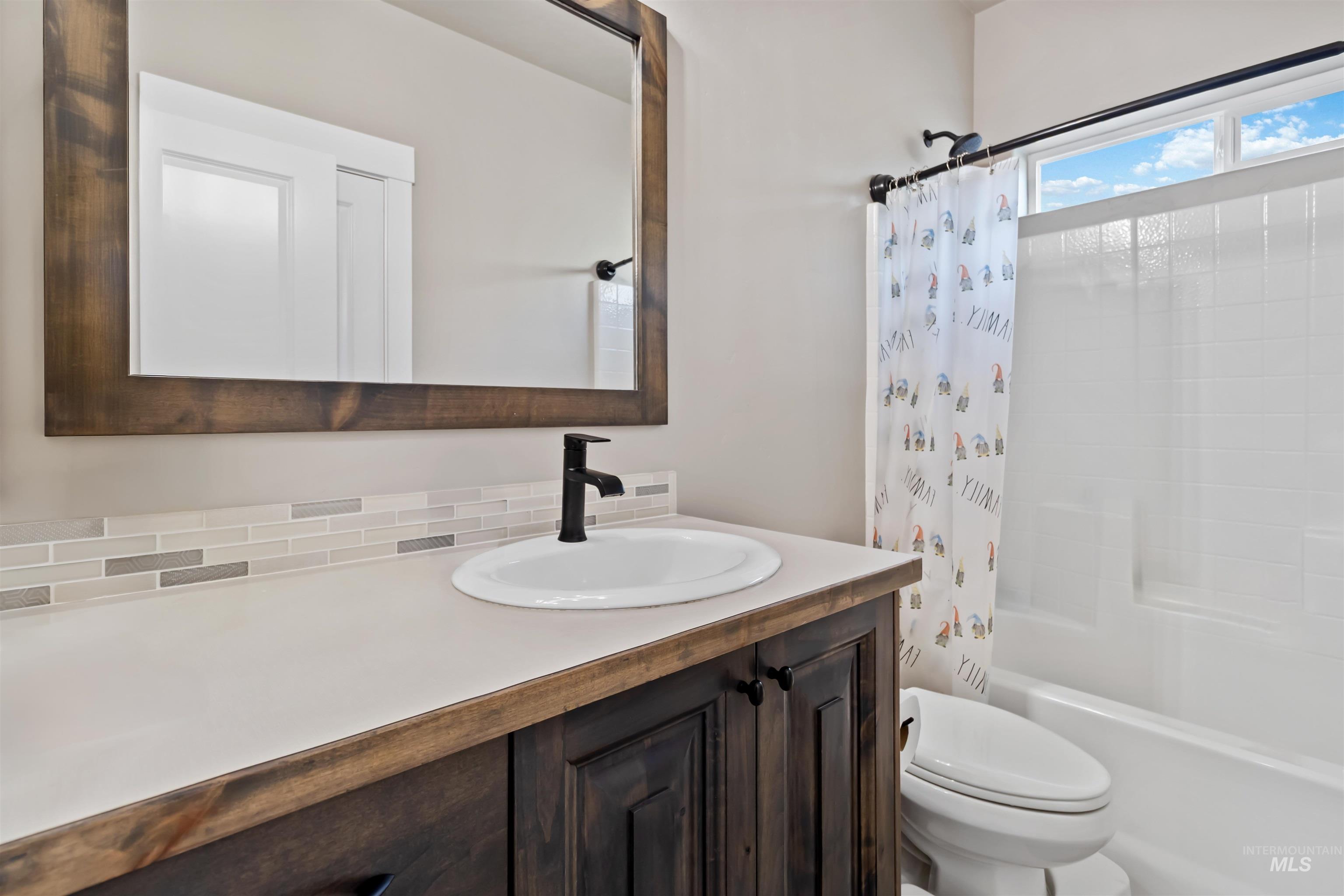 2103 W Egret, Nampa, Idaho 83686, 4 Bedrooms, 2 Bathrooms, Residential For Sale, Price $628,900,MLS 98977790