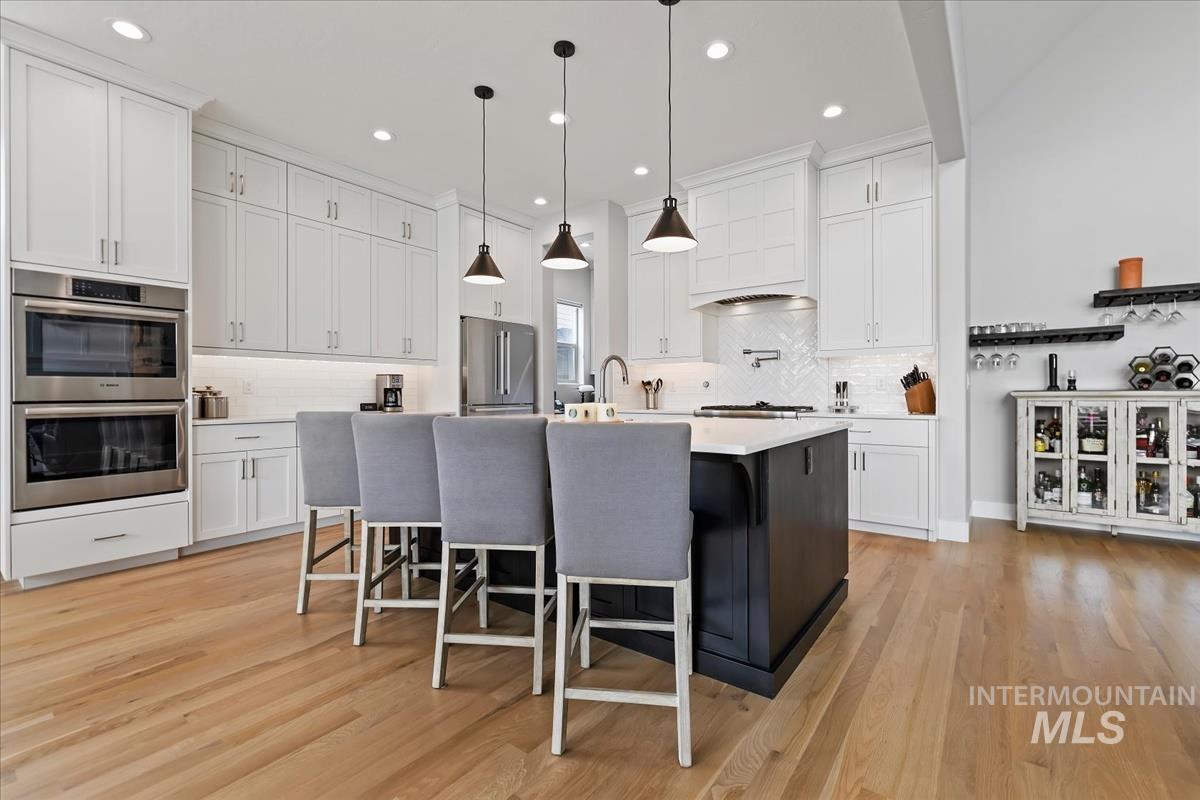 8253 W Brooks Dr, Boise, Idaho 83714, 3 Bedrooms, 2.5 Bathrooms, Residential For Sale, Price $1,100,000,MLS 98977792