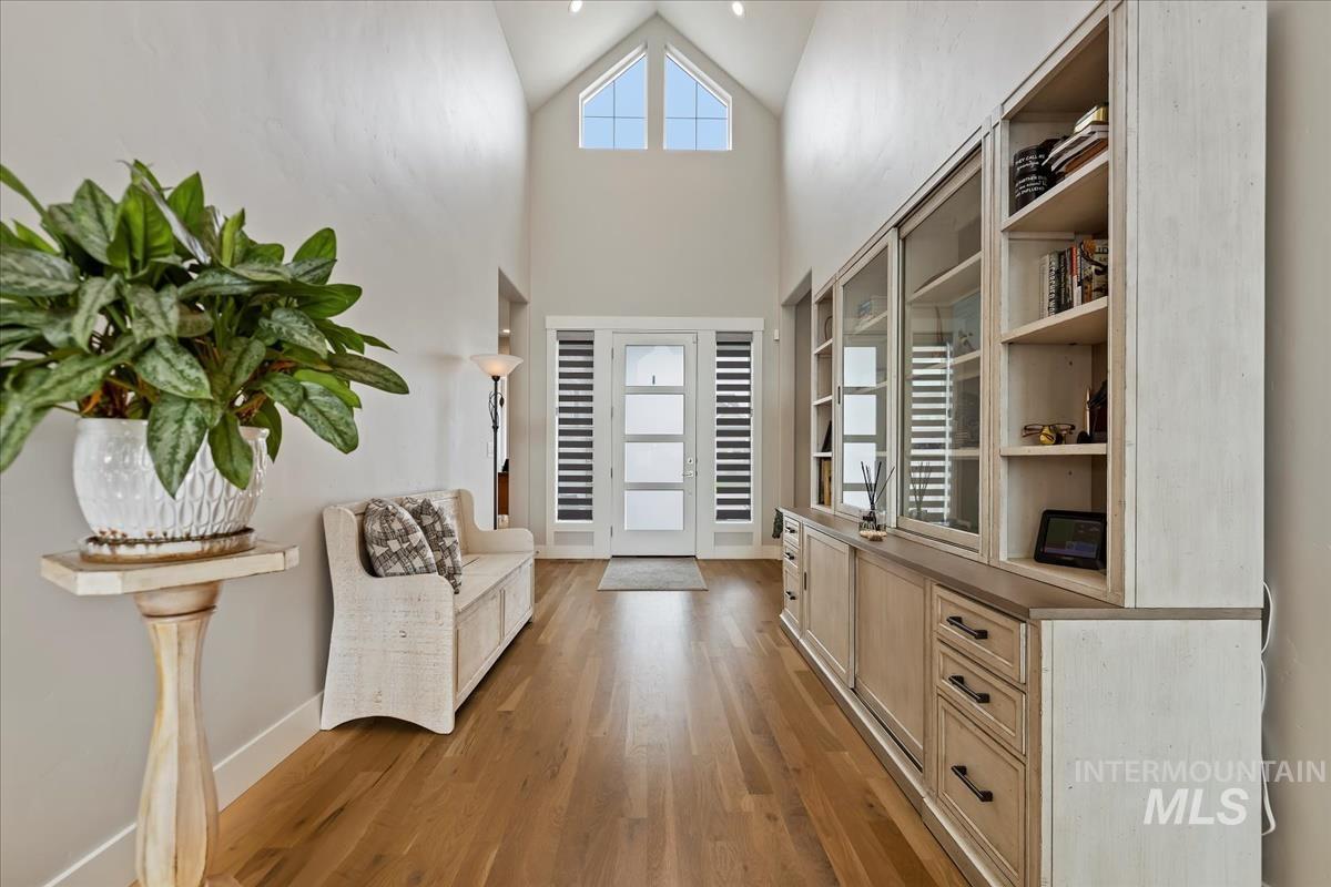 8253 W Brooks Dr, Boise, Idaho 83714, 3 Bedrooms, 2.5 Bathrooms, Residential For Sale, Price $1,100,000,MLS 98977792