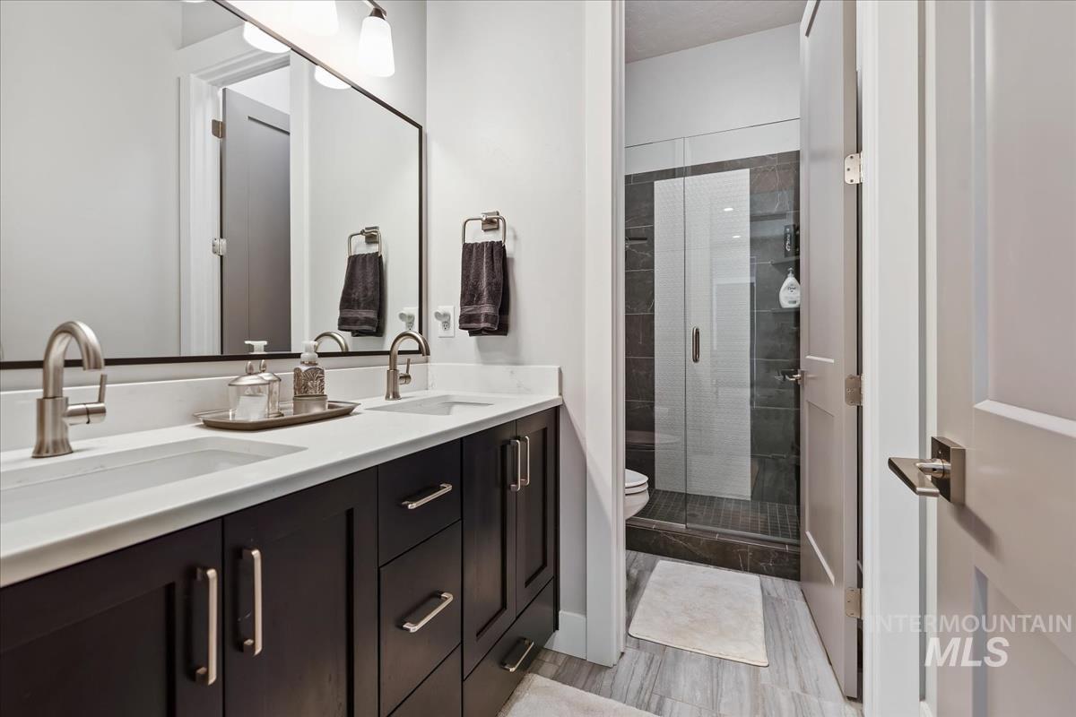 8253 W Brooks Dr, Boise, Idaho 83714, 3 Bedrooms, 2.5 Bathrooms, Residential For Sale, Price $998,000,MLS 98977792