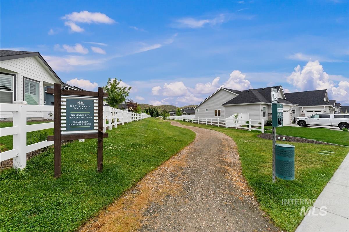 8253 W Brooks Dr, Boise, Idaho 83714, 3 Bedrooms, 2.5 Bathrooms, Residential For Sale, Price $1,100,000,MLS 98977792