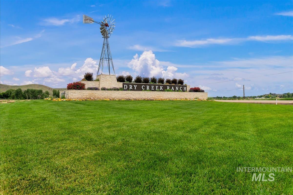 8253 W Brooks Dr, Boise, Idaho 83714, 3 Bedrooms, 2.5 Bathrooms, Residential For Sale, Price $1,100,000,MLS 98977792