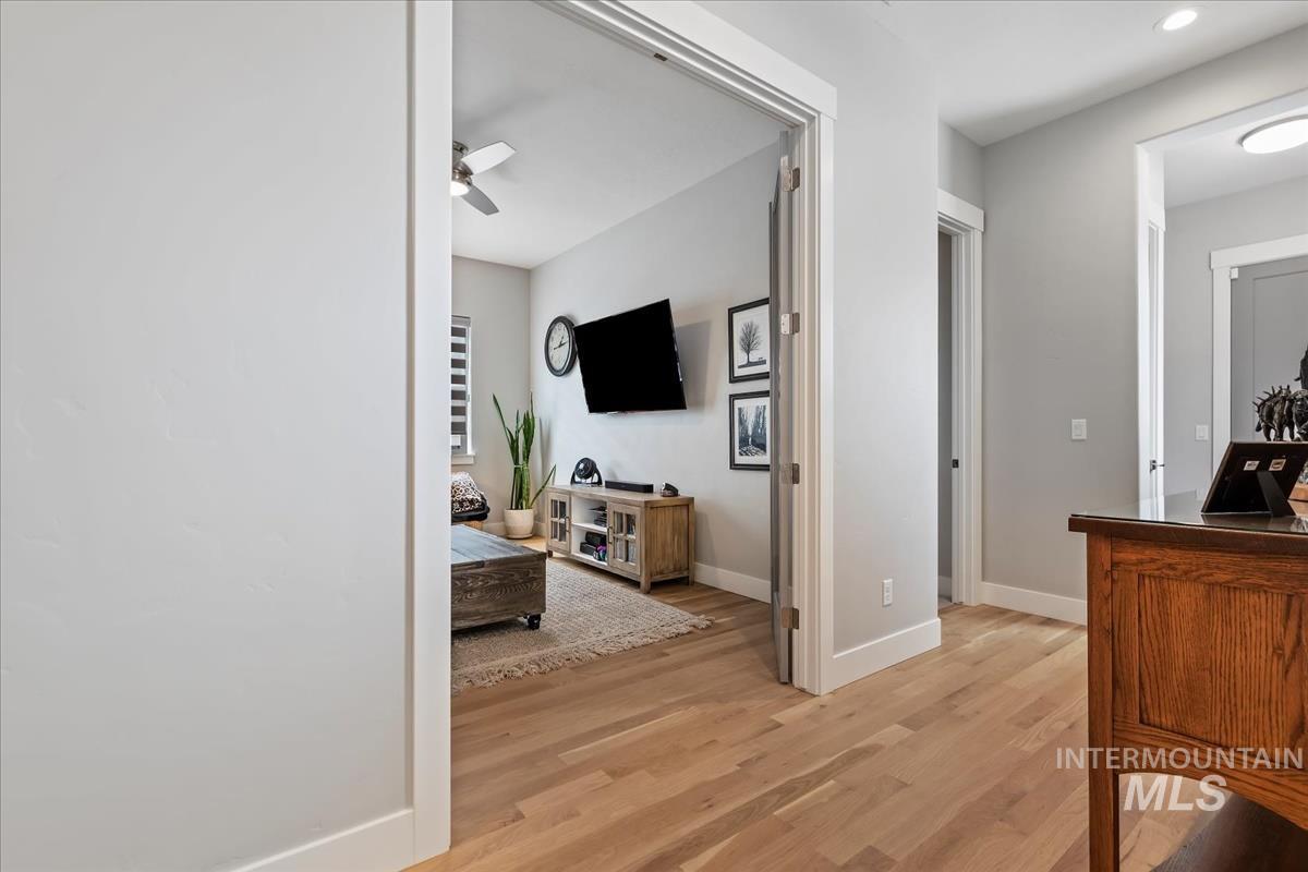 8253 W Brooks Dr, Boise, Idaho 83714, 3 Bedrooms, 2.5 Bathrooms, Residential For Sale, Price $998,000,MLS 98977792