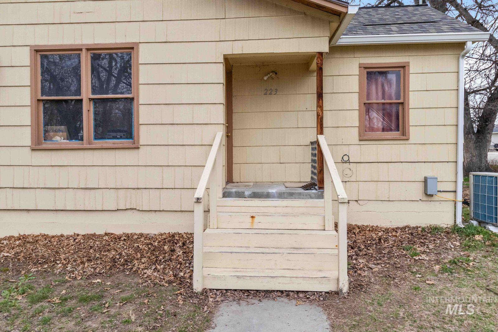 223 E Chicago St, Caldwell, Idaho 83605-3228, 1 Bedroom, 1 Bathroom, Residential For Sale, Price $199,900, 98977797