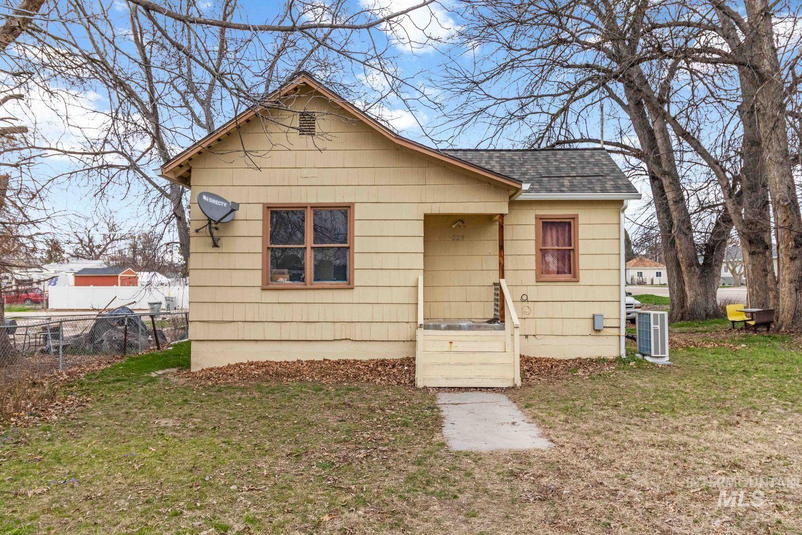223 E Chicago St, Caldwell, Idaho 83605-3228, 1 Bedroom, 1 Bathroom, Residential For Sale, Price $199,900, 98977797