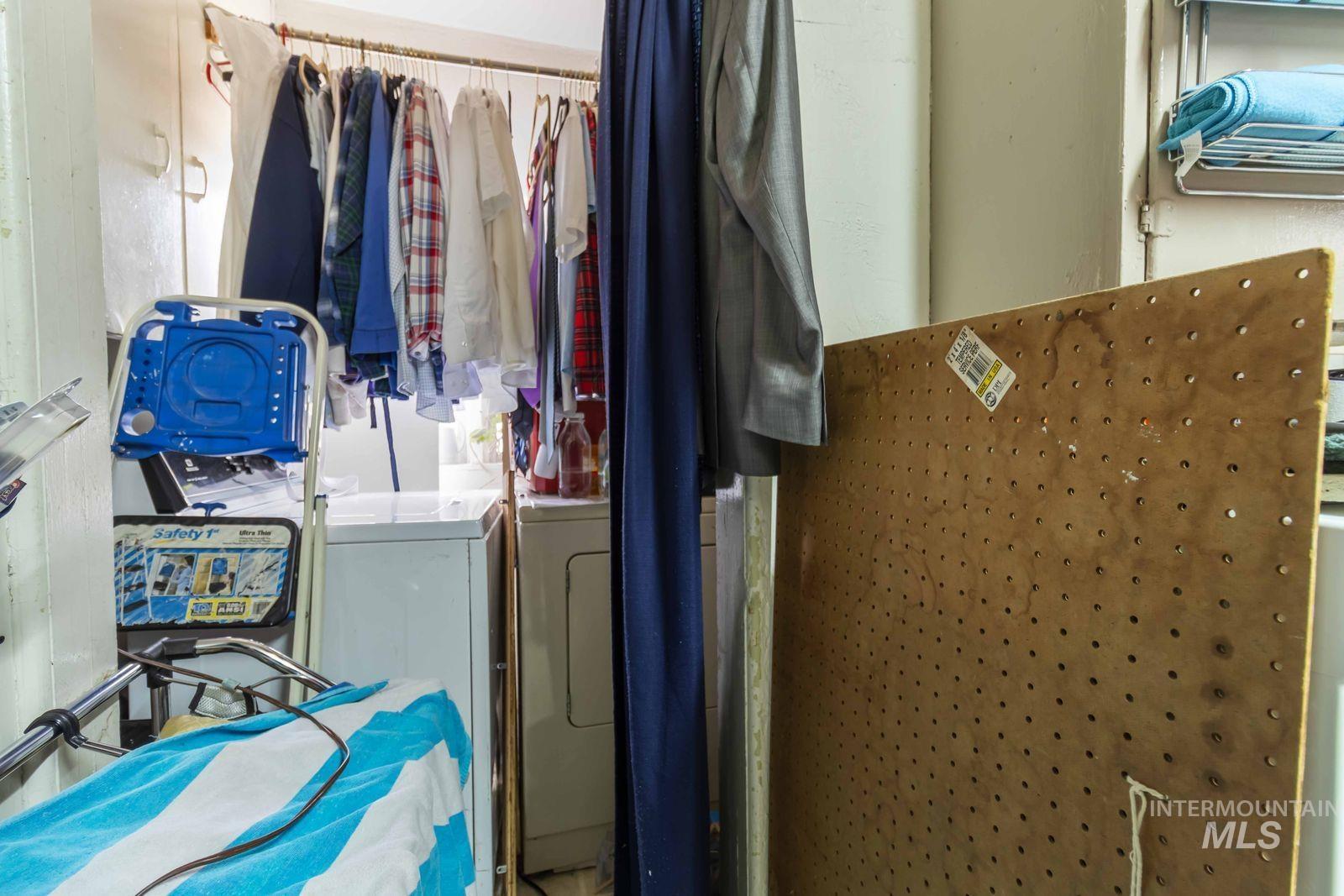 223 E Chicago St, Caldwell, Idaho 83605-3228, 1 Bedroom, 1 Bathroom, Residential For Sale, Price $199,900, 98977797