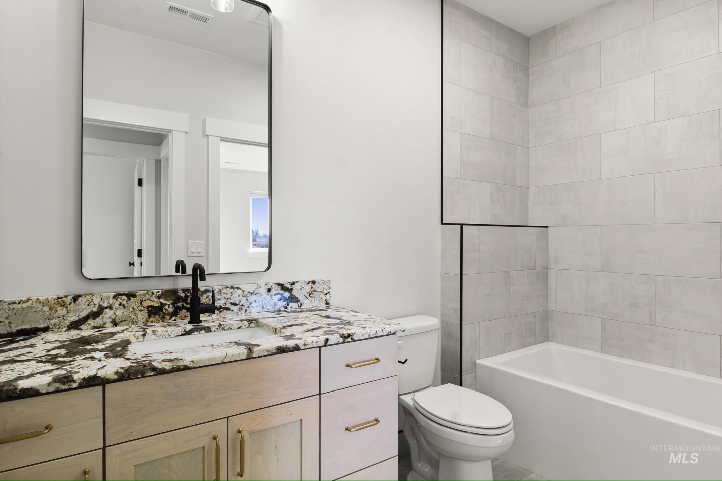 105 N 50 W, Rupert, Idaho 83350, 5 Bedrooms, 3.5 Bathrooms, Residential For Sale, Price $889,999,MLS 98977801