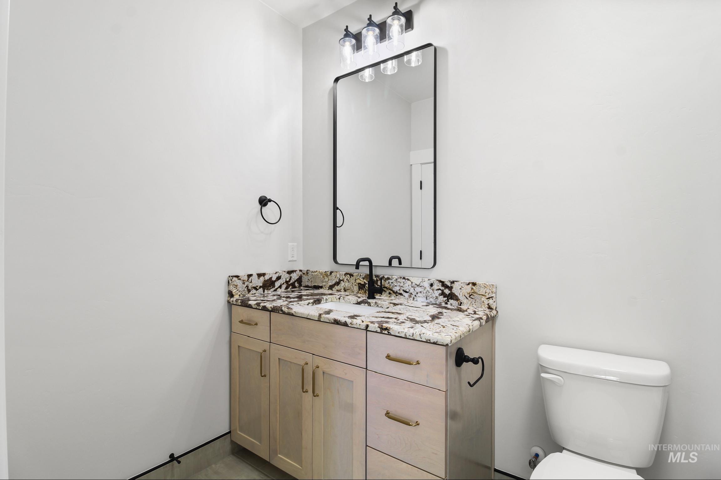 105 N 50 W, Rupert, Idaho 83350, 5 Bedrooms, 3.5 Bathrooms, Residential For Sale, Price $889,999,MLS 98977801