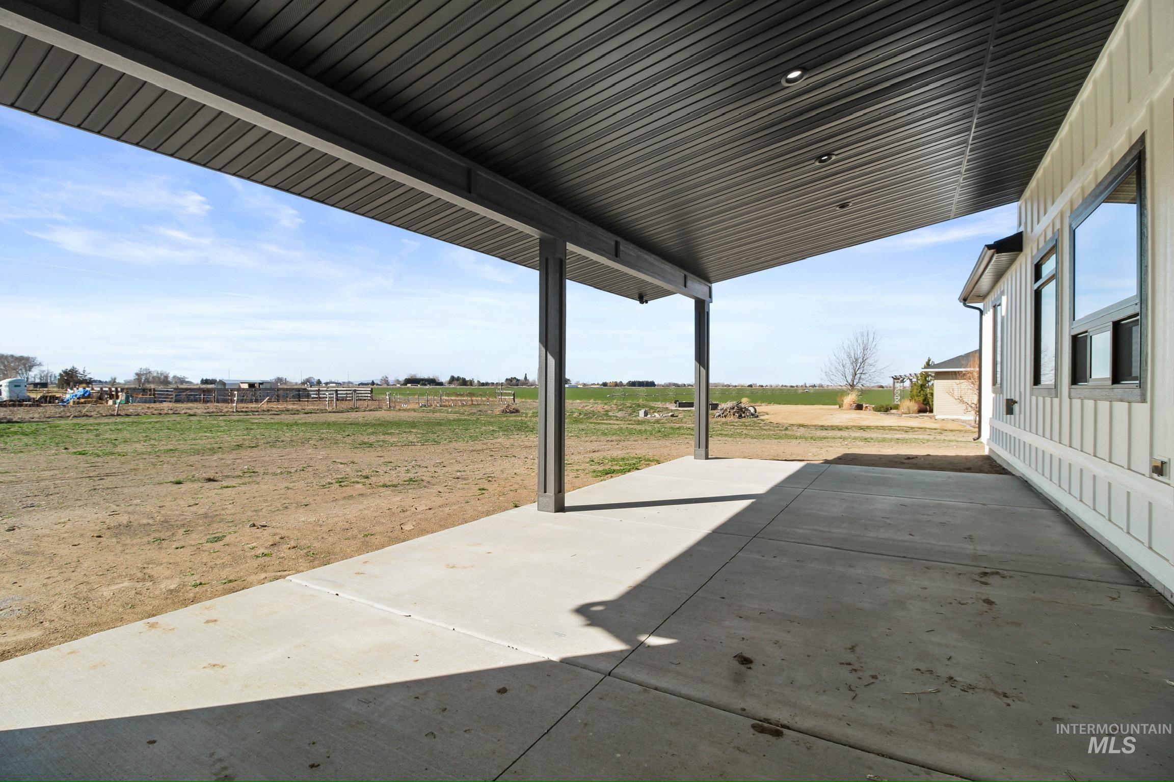 105 N 50 W, Rupert, Idaho 83350, 5 Bedrooms, 3.5 Bathrooms, Residential For Sale, Price $889,999,MLS 98977801