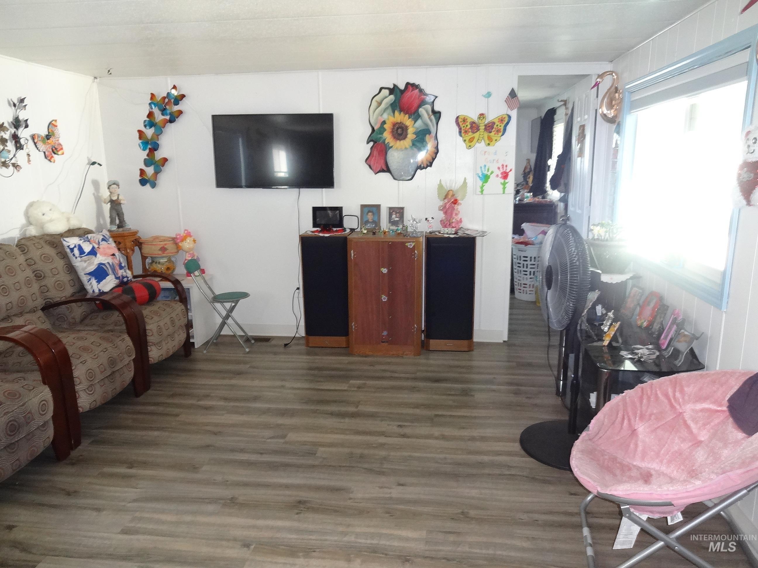 1320 W Flamingo, Nampa, Idaho 83651, 2 Bedrooms, 1 Bathroom, Residential For Sale, Price $60,000,MLS 98977802