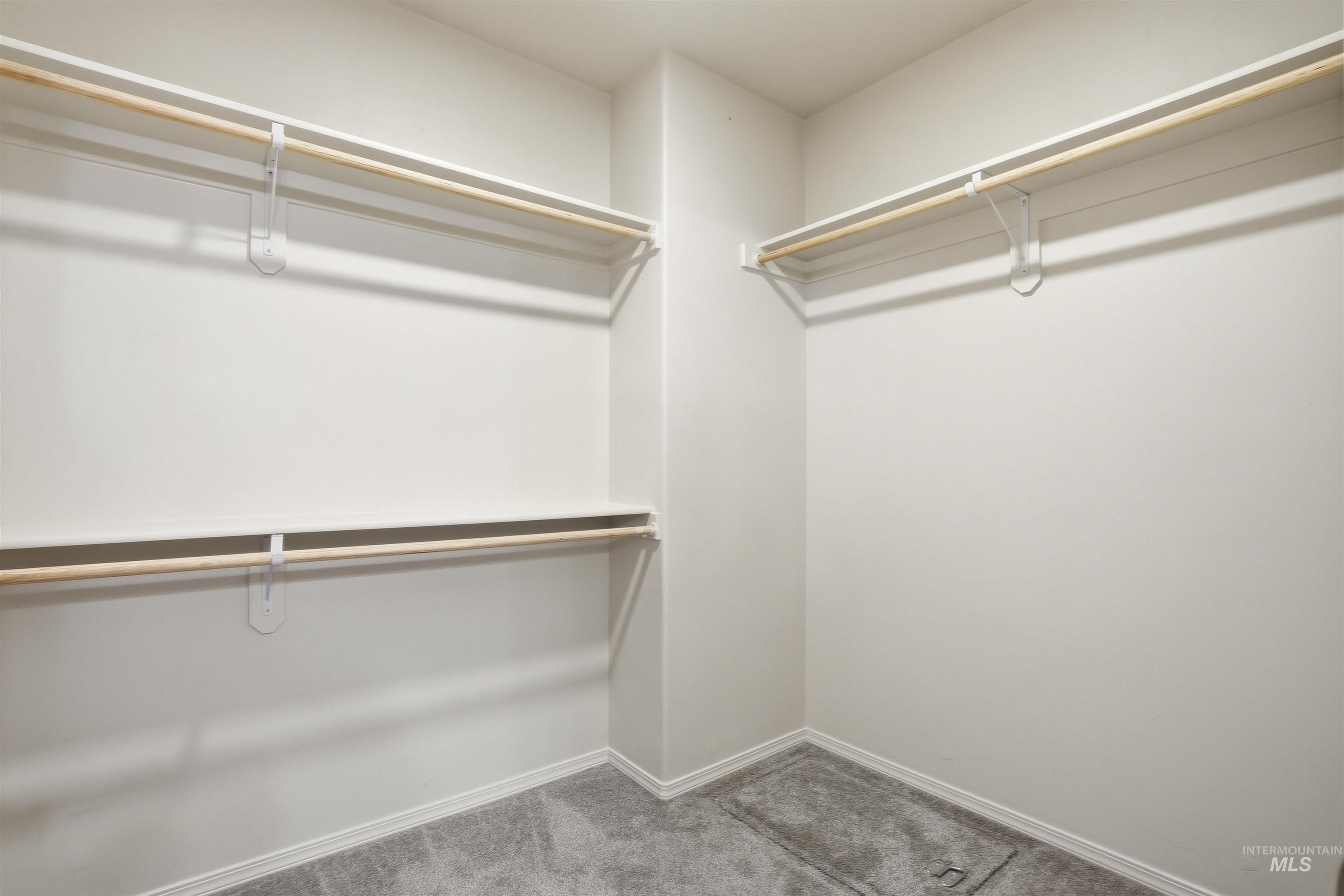 18522 White Rose Pl, Nampa, Idaho 83687, 3 Bedrooms, 2 Bathrooms, Residential For Sale, Price $399,900, 98977805