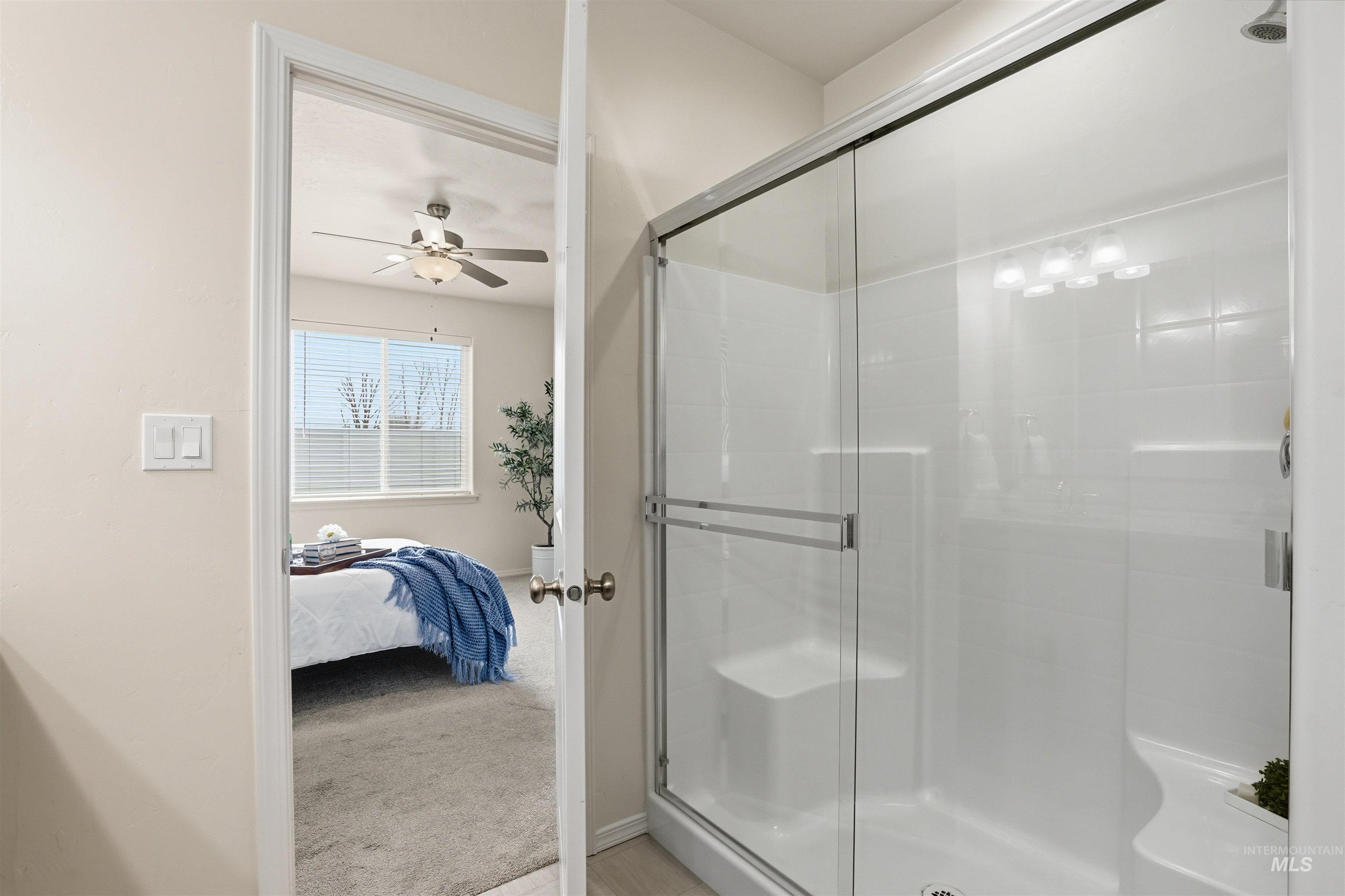 18522 White Rose Pl, Nampa, Idaho 83687, 3 Bedrooms, 2 Bathrooms, Residential For Sale, Price $399,900, 98977805