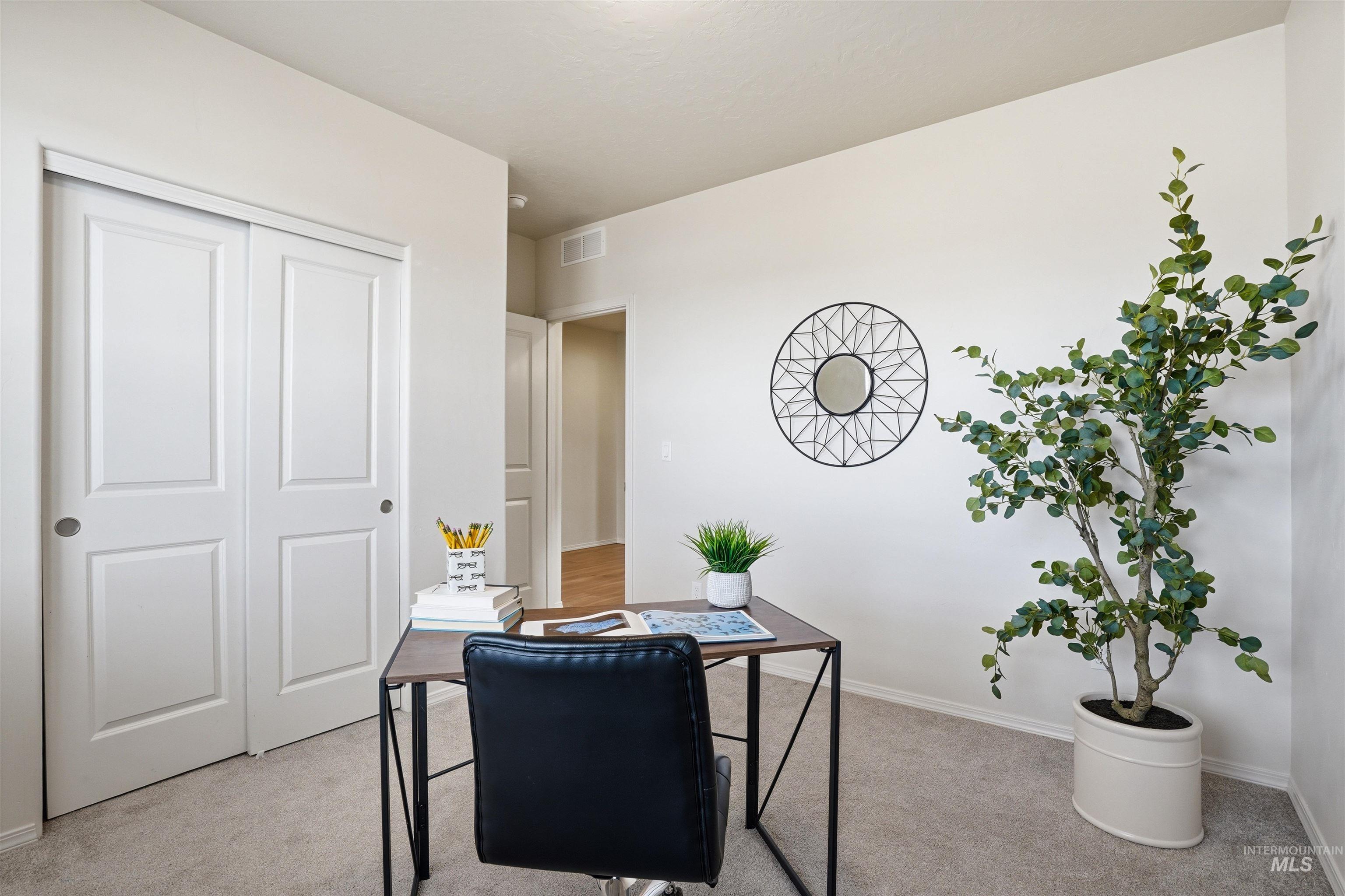 18522 White Rose Pl, Nampa, Idaho 83687, 3 Bedrooms, 2 Bathrooms, Residential For Sale, Price $399,900, 98977805