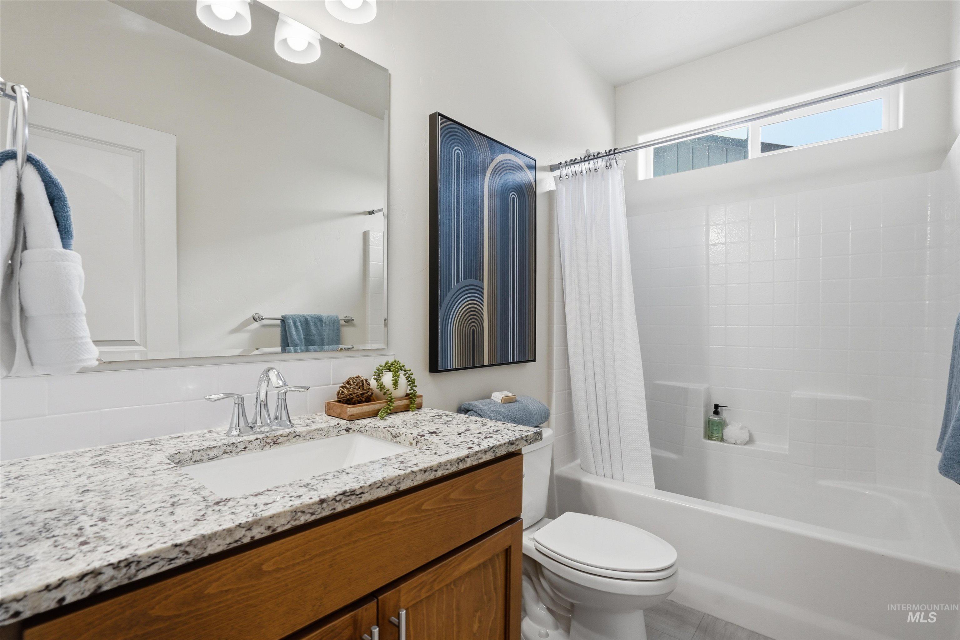 18522 White Rose Pl, Nampa, Idaho 83687, 3 Bedrooms, 2 Bathrooms, Residential For Sale, Price $399,900, 98977805